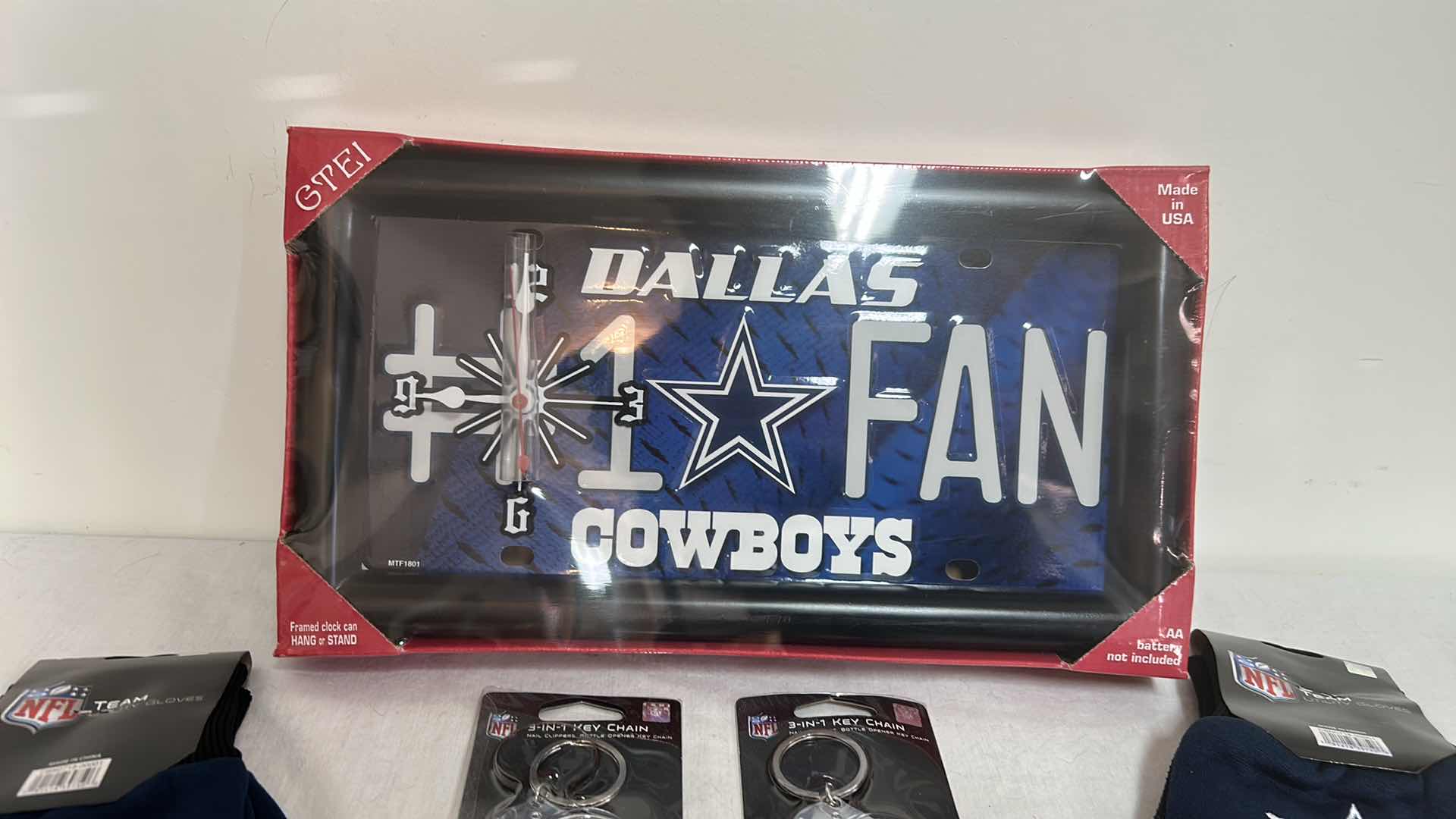 Photo 1 of NFL FAN GEAR COWBOYS