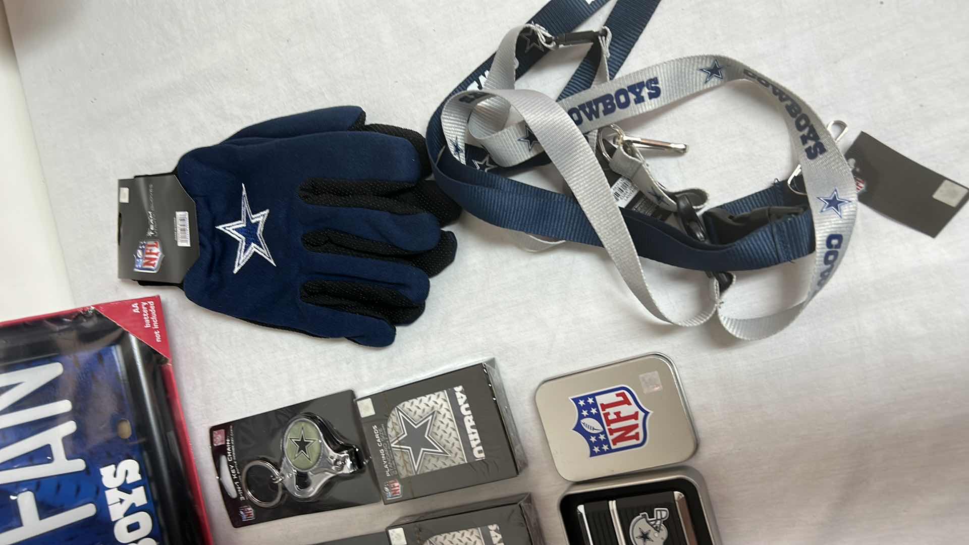Photo 1 of NFL FAN GEAR COWBOYS