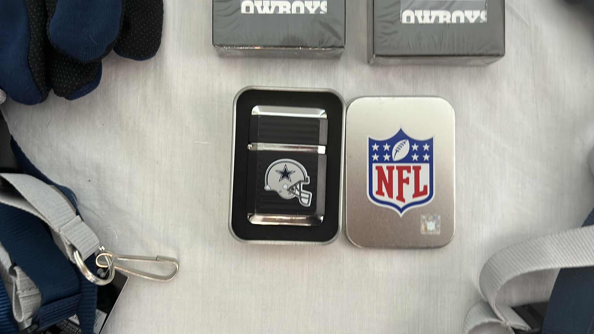 Photo 1 of NFL FAN GEAR COWBOYS
