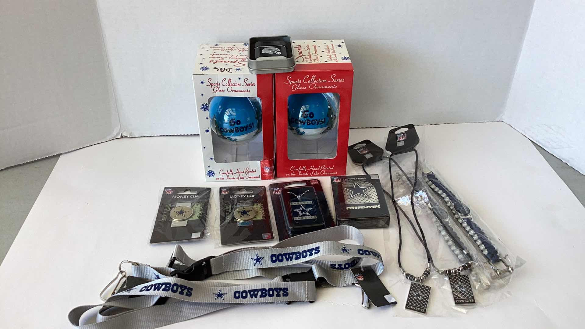 Photo 1 of NFL FAN GEAR COWBOYS