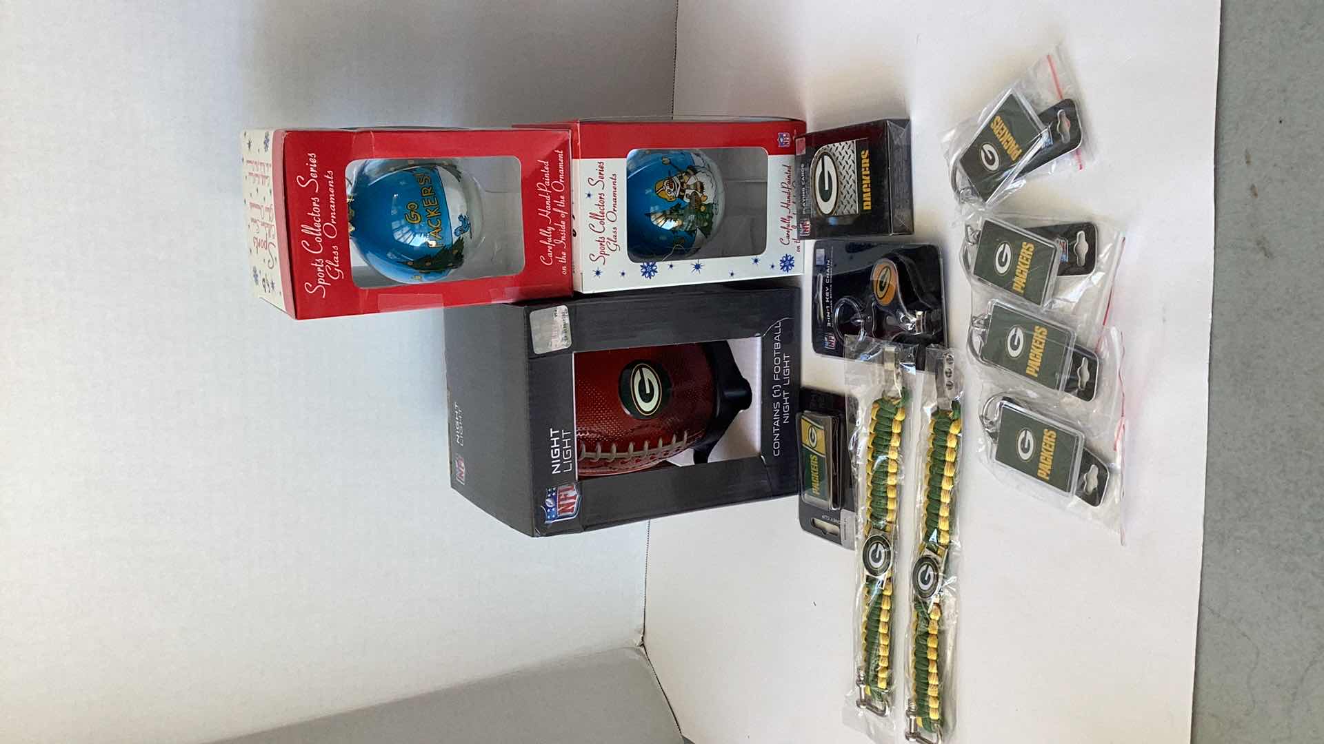 Photo 1 of NFL FAN GEAR PACKERS