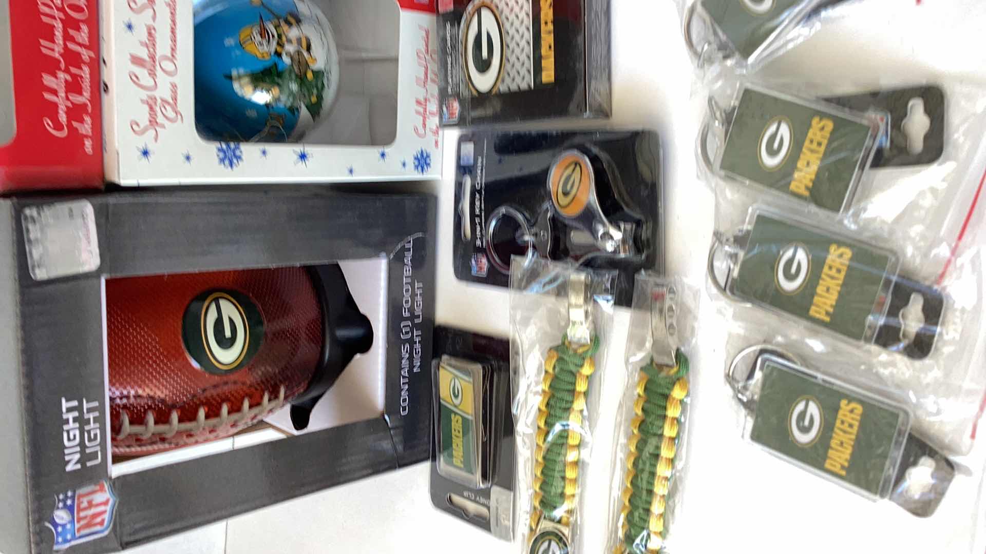 Photo 1 of NFL FAN GEAR PACKERS