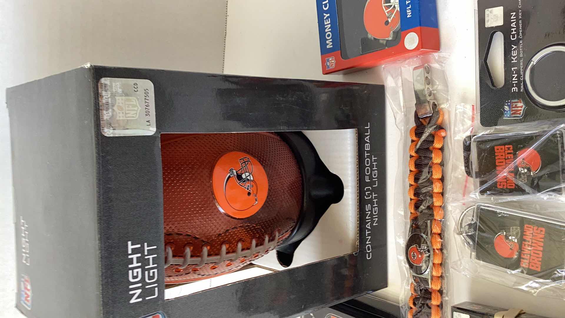 Photo 1 of NFL FAN GEAR BROWNS