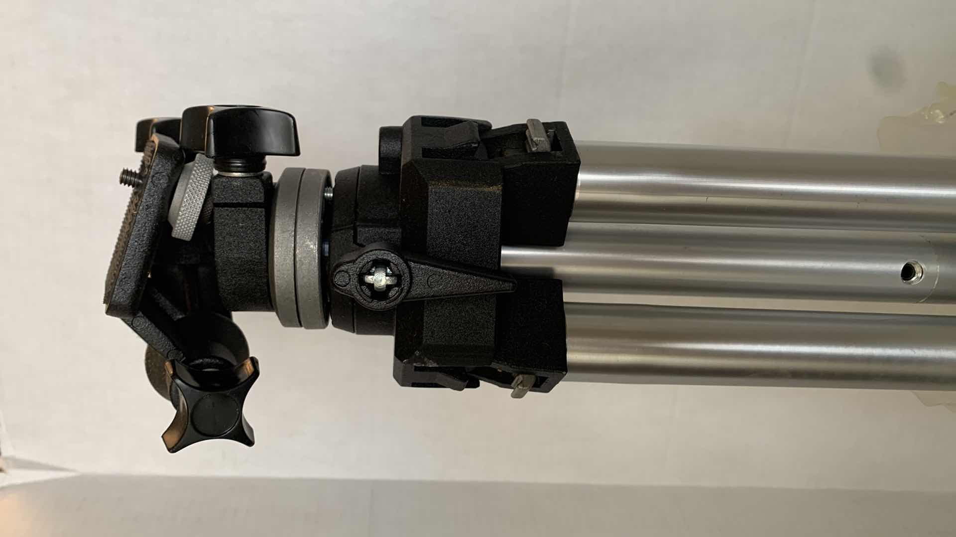 Photo 1 of BOGEN PROFESSIONAL TRIPOD IN BOX