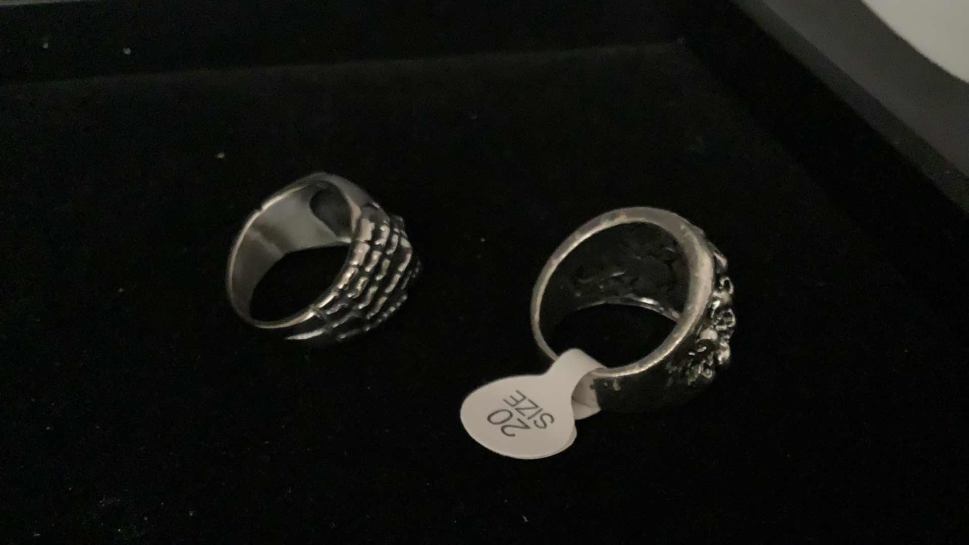 Photo 1 of 2 MEN RINGS SIZE 10