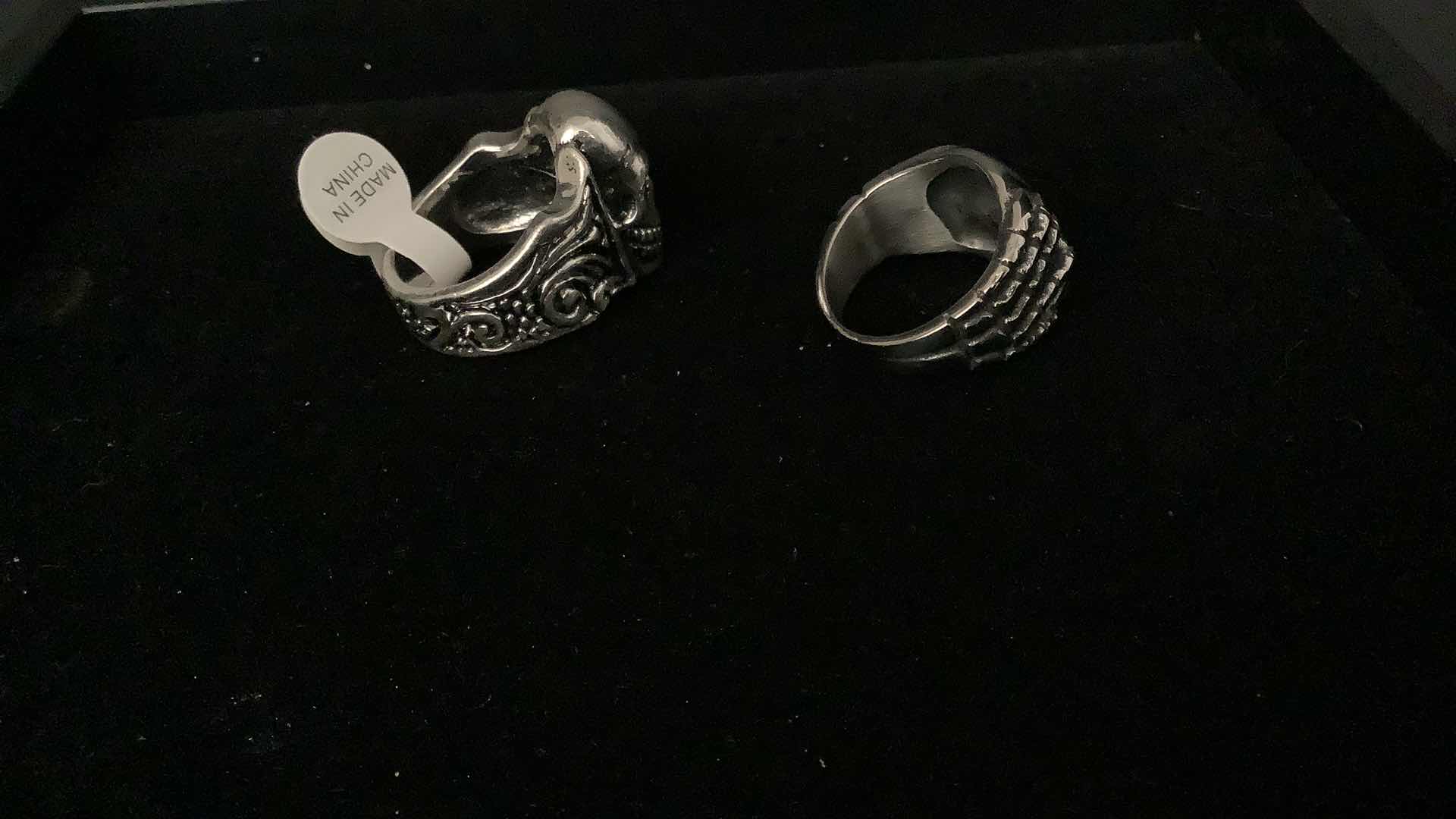 Photo 1 of 2 MEN RINGS SIZE 10
