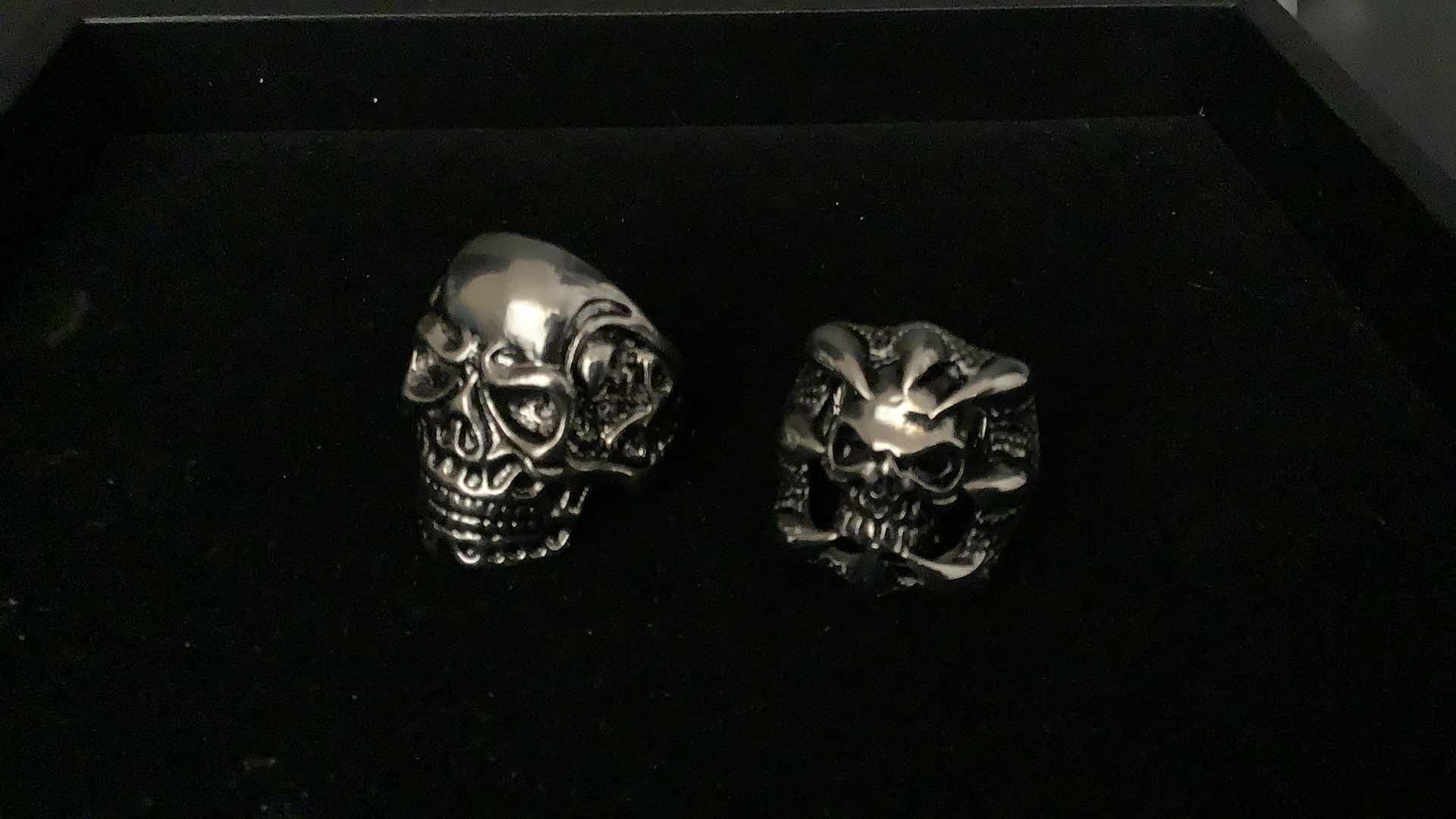 Photo 1 of 2 MEN RINGS SIZE 7