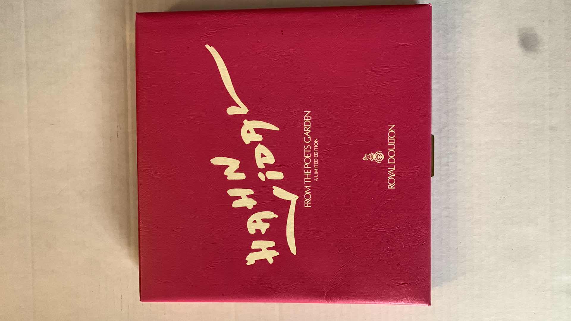 Photo 1 of COLLECTORS INTERNATIONAL BY ROYAL DOULTON HAHN VIDAL PLATE