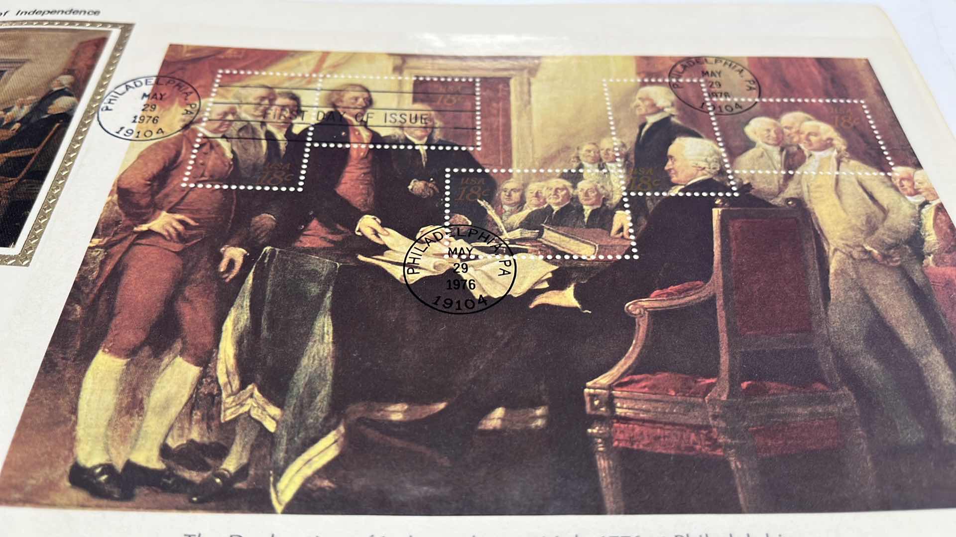 Photo 1 of AMERICAN BICENTENNIAL DECLARATION OF INDEPENDENCE FIRST DATE OF ISSUE 1976 SOUVENIR SHEET