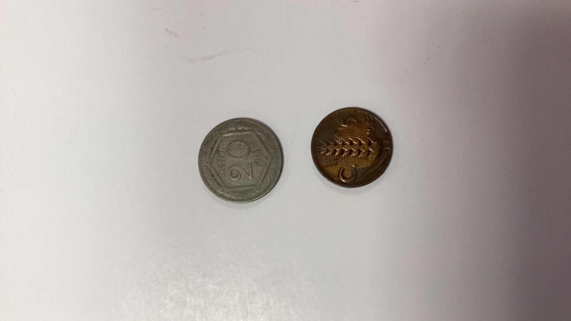 Photo 1 of 1918 ITALY 20 CENTESIMI AND 1922 ITALY 5 CENTESIMI