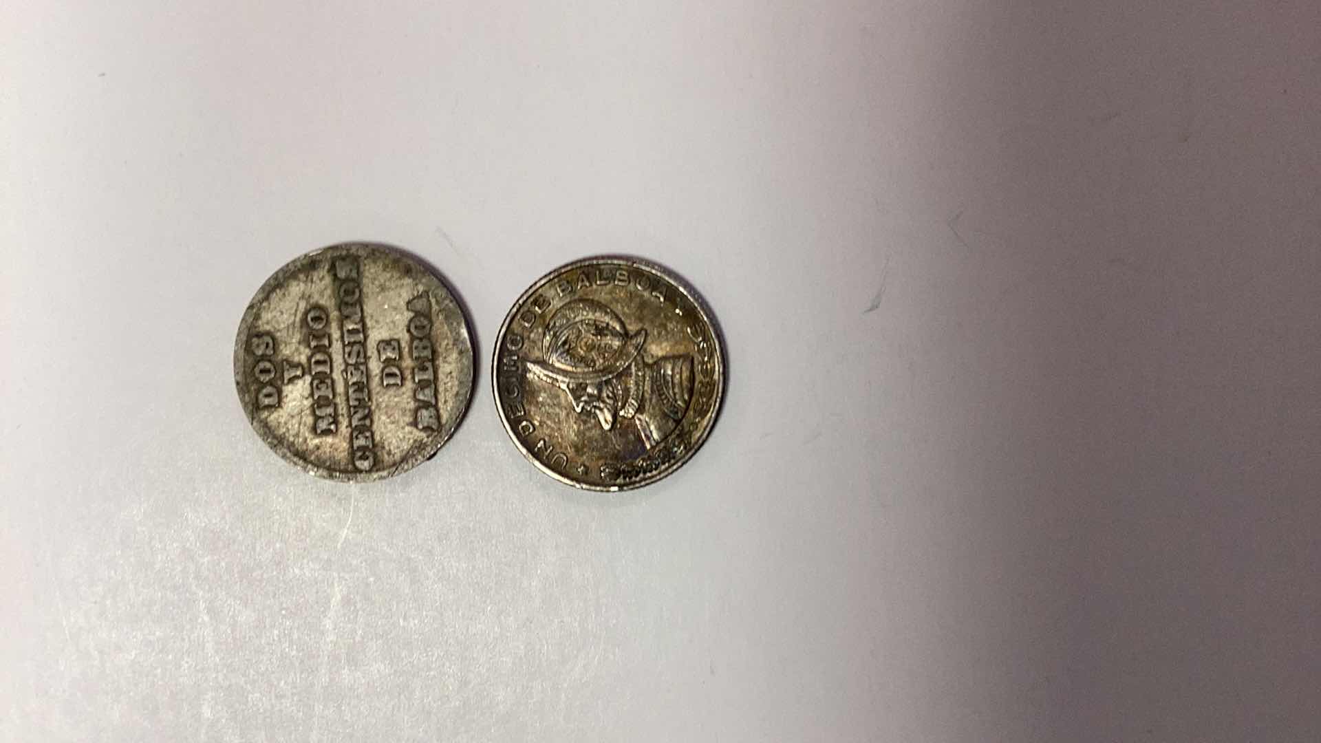 Photo 1 of 1929 PANAMA 2 AND A HALF BALBOA AND 1961 PANAMA UN DECIMO COINS