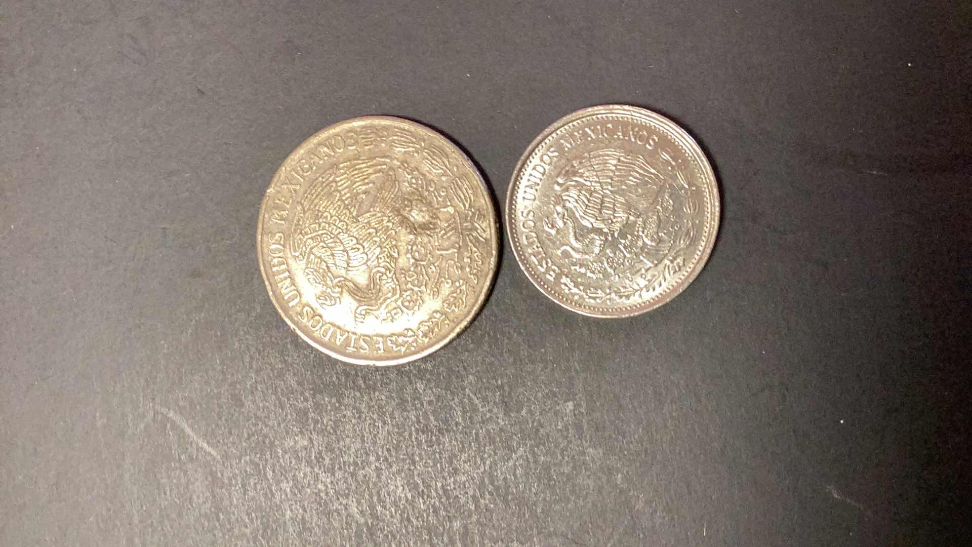 Photo 1 of 1971 MEXICO UN PESO AND 1985 MEXICO FIFTY PESOS COINS