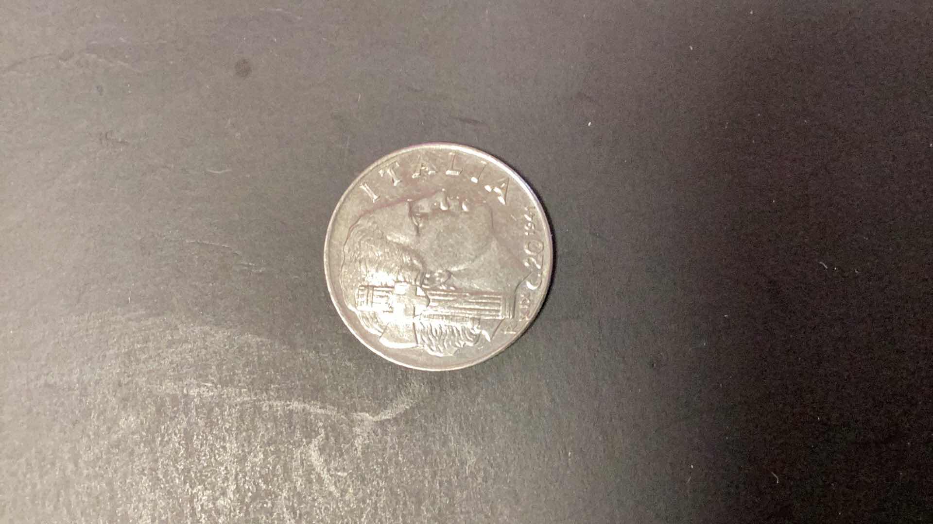 Photo 1 of 1941 ITALY C20 COIN