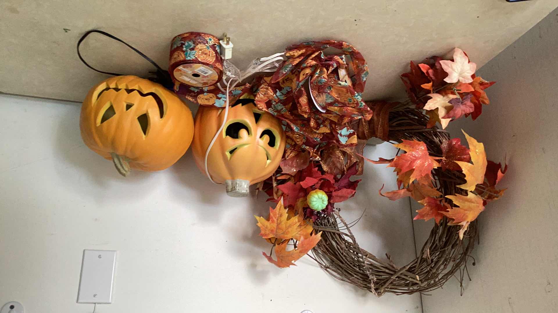 Photo 1 of HALLOWEEN DECOR