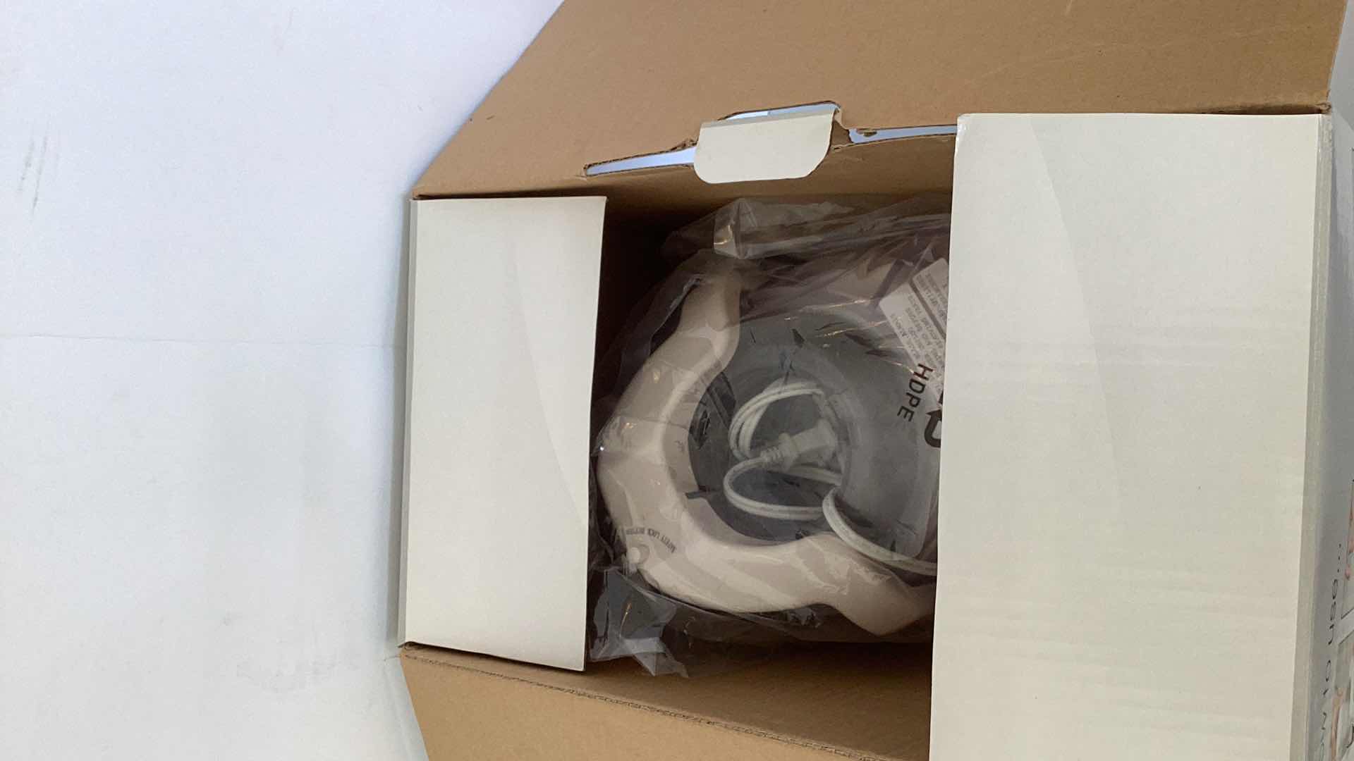 Photo 1 of JUICEMAN JR. AUTOMATIC JUICE EXTRATOR