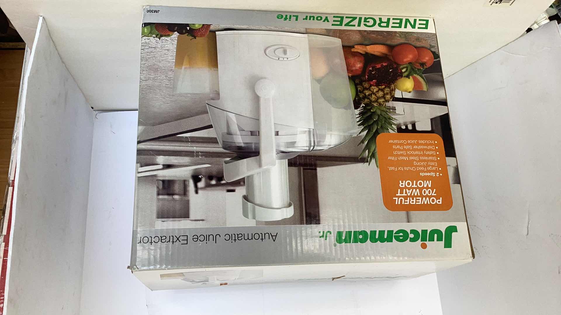 Photo 1 of JUICEMAN JR. AUTOMATIC JUICE EXTRATOR