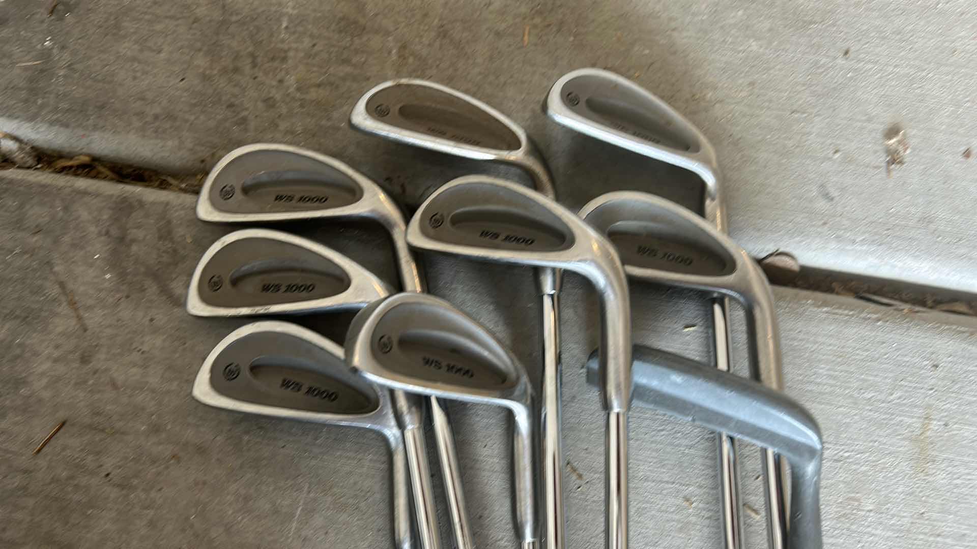 Photo 6 of SET OF GOLF CLUBS