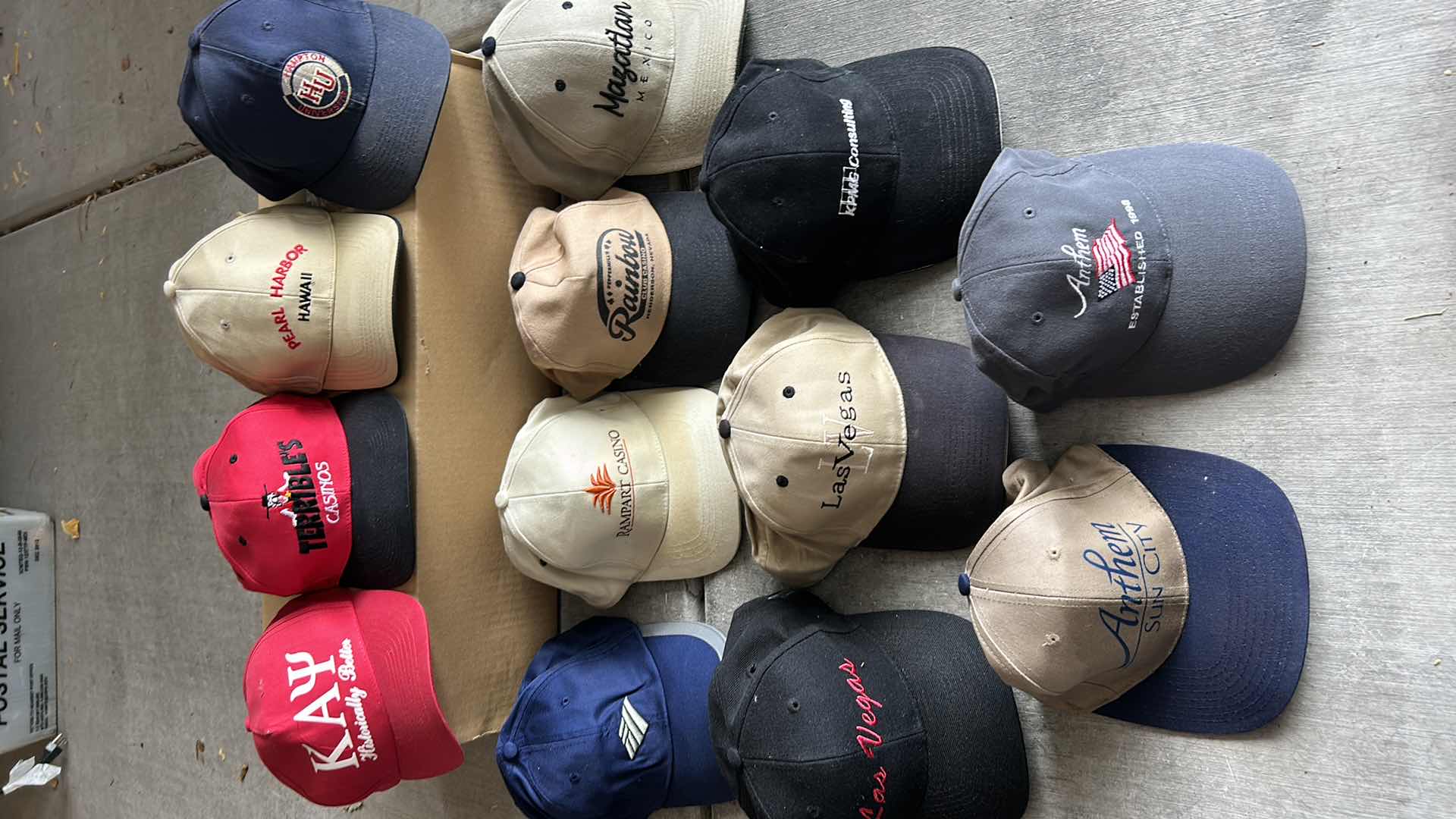 Photo 6 of MENS BASEBALL HAT COLLECTION