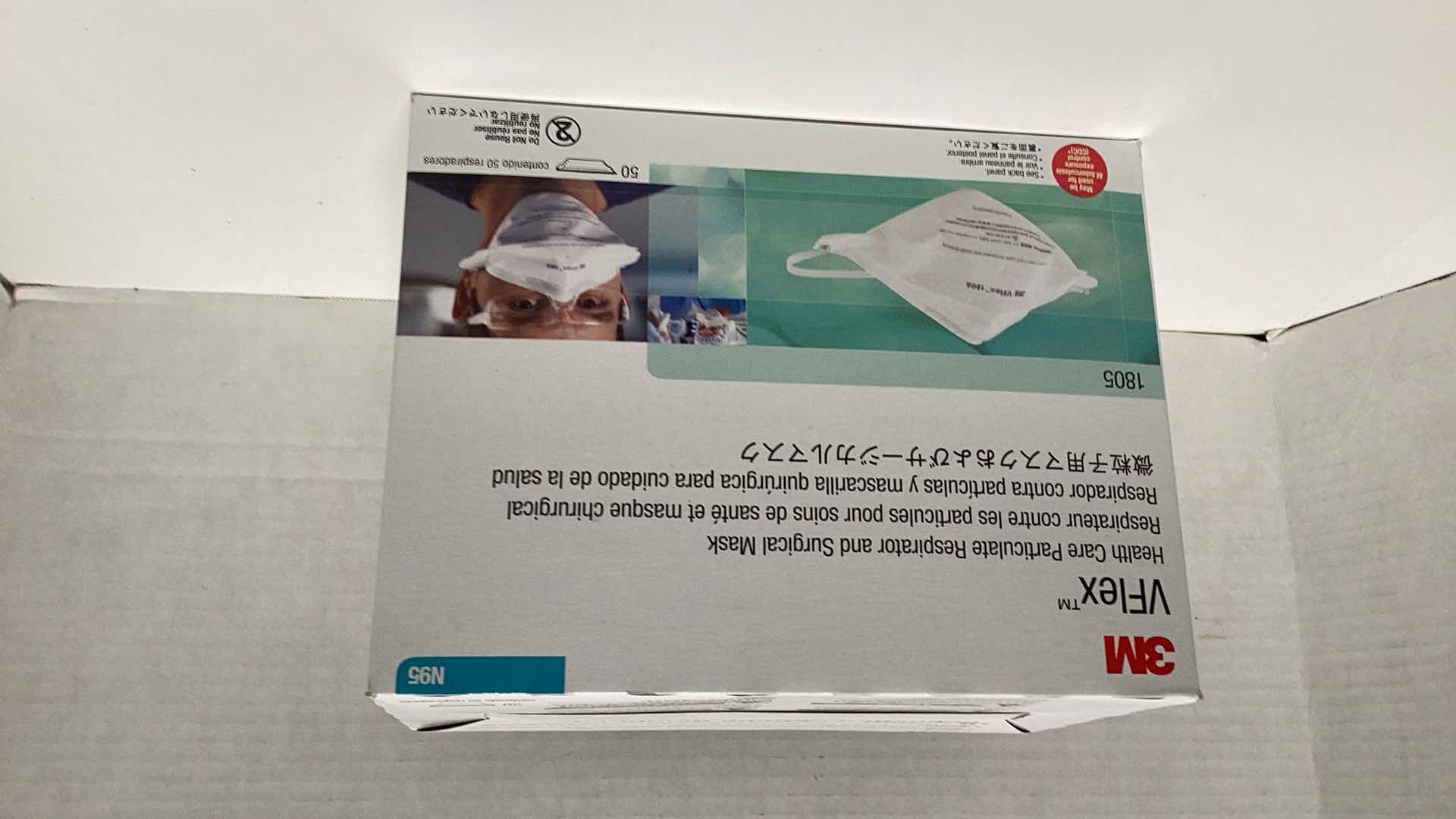 Photo 1 of 3M VFLEX N 95 PARTICULATE RESPIRATOR SURGICAL MASK BOX OF 50 1805