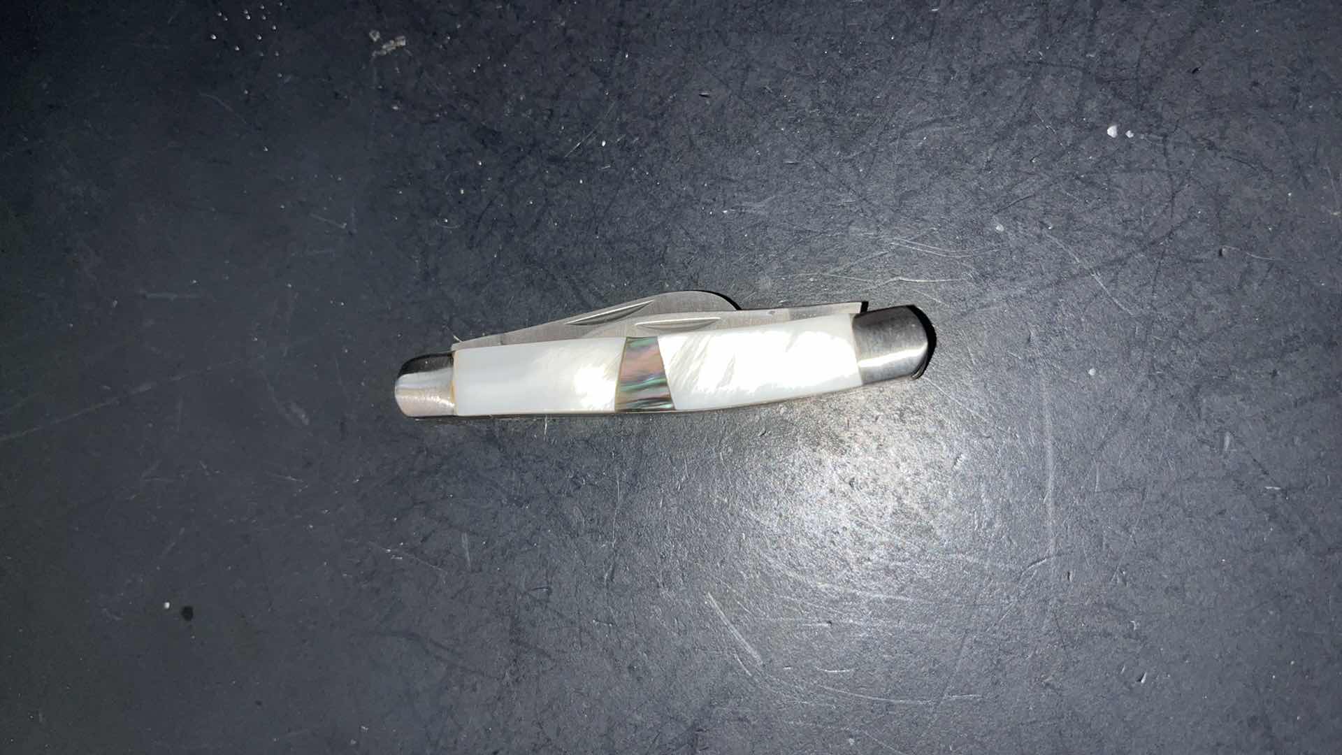 Photo 1 of KNIFE, SINGLE