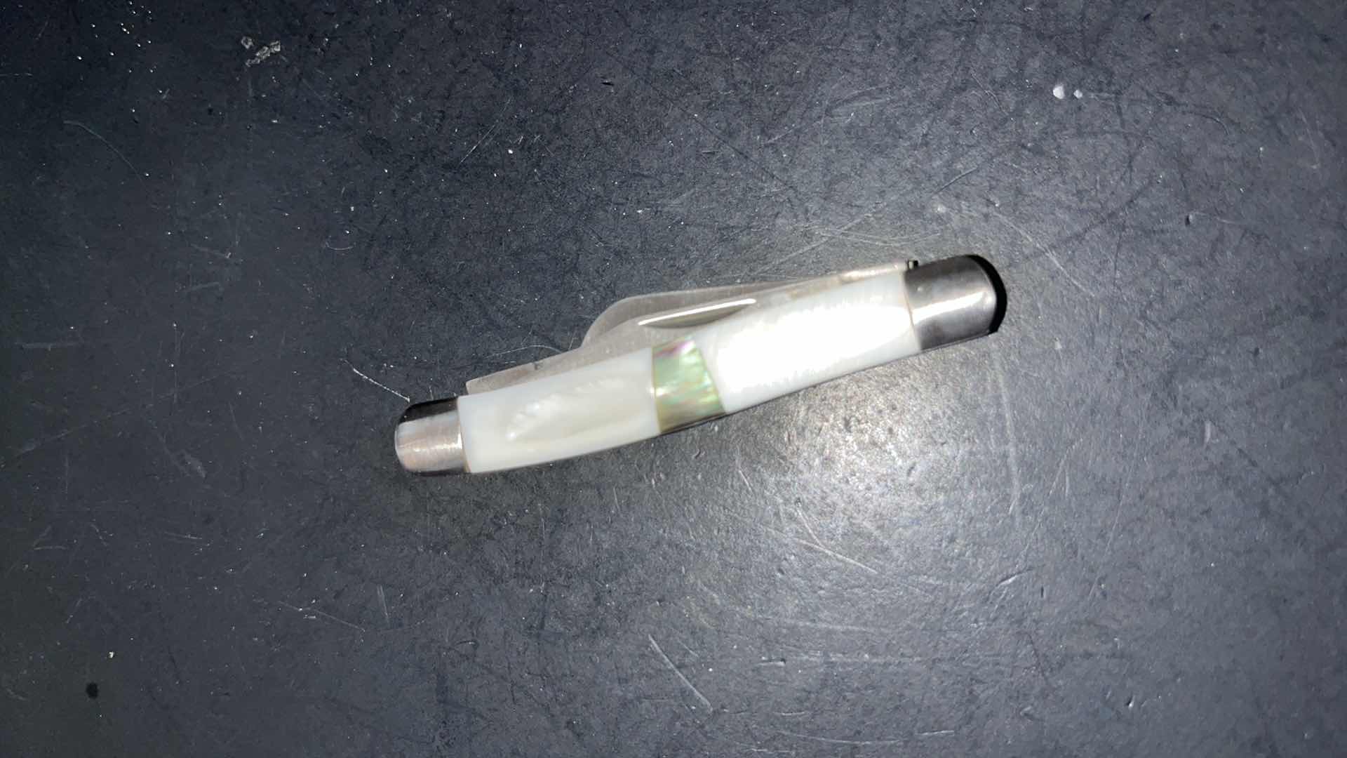 Photo 1 of KNIFE, SINGLE