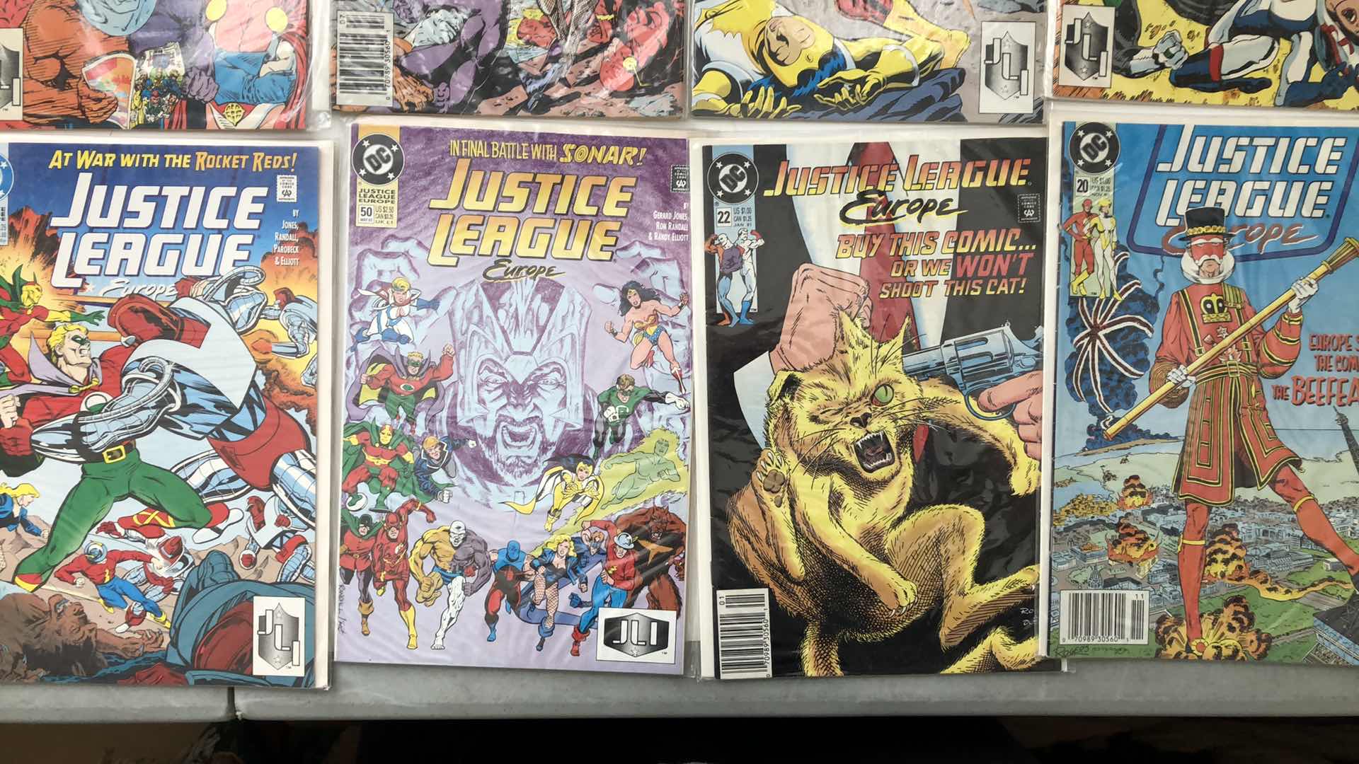 Photo 1 of DC JUSTICE LEAGUE INTERNATIONAL COMICS