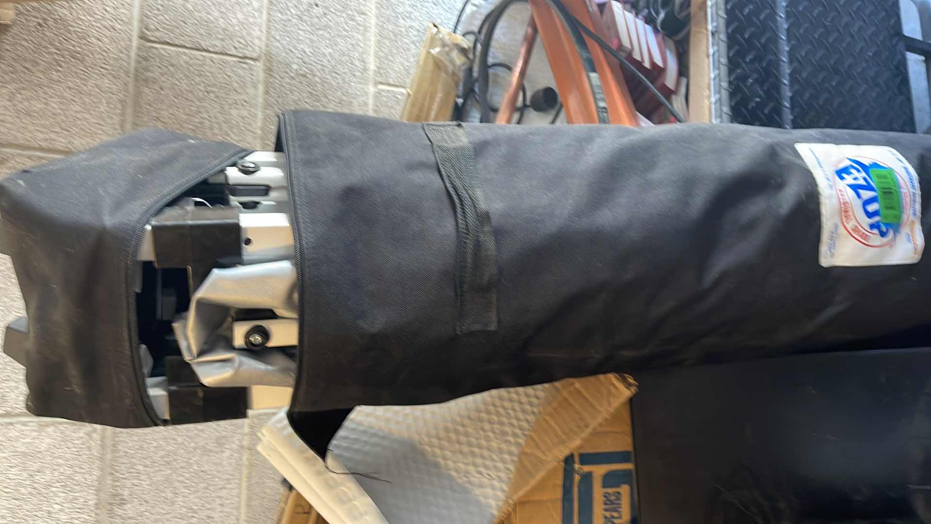 Photo 1 of E-Z UP INSTANT SHELTER 10x10