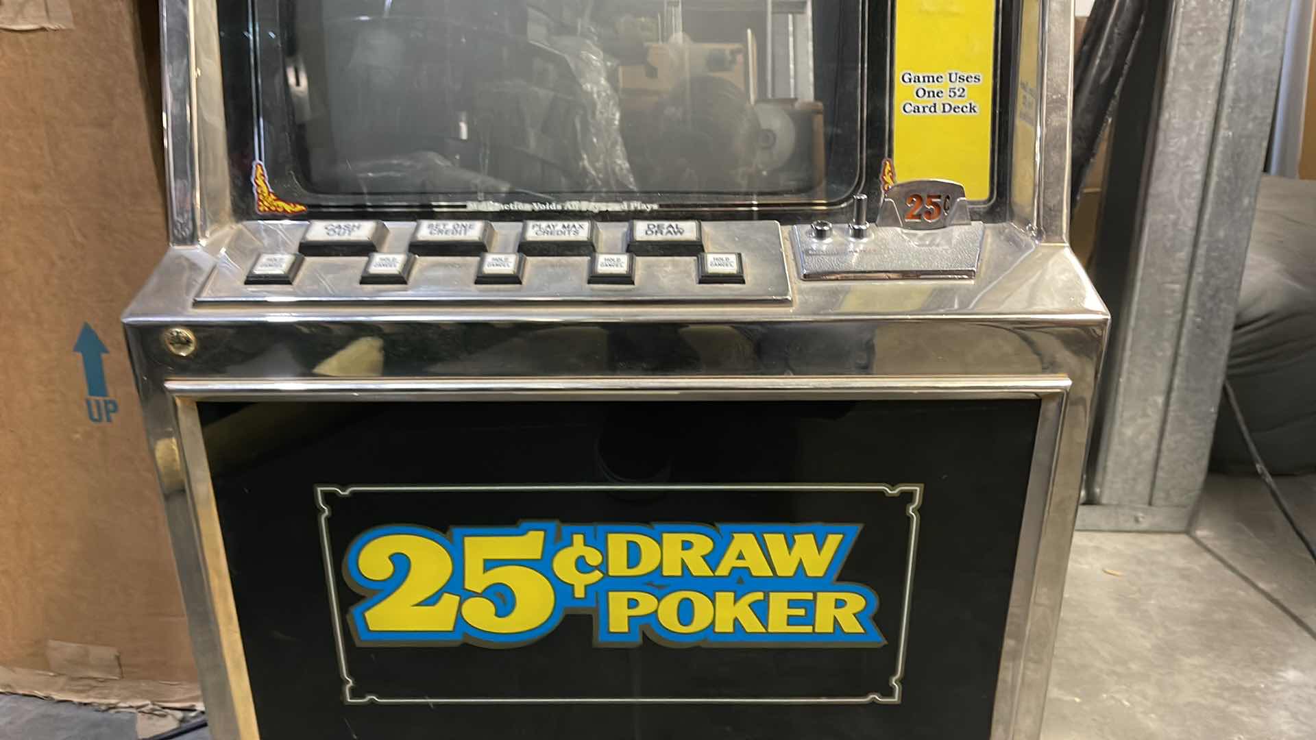 Photo 1 of VINTAGE 25 CENT DRAW POKER MACHINE.WITH KEY 