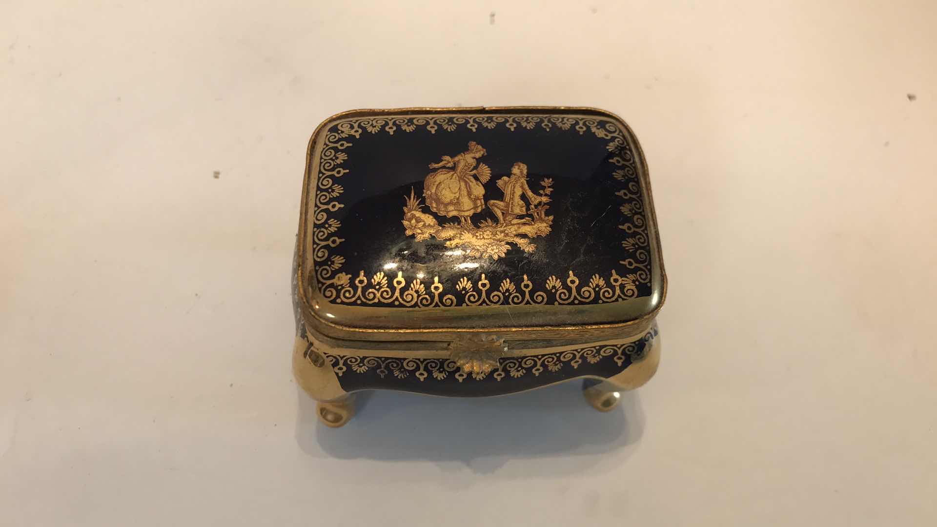 View 4 of LIMOGES LA REINE EXQUISITE MINIATURE PORCELAIN SWAN COBALT BLUE WITH 22K GOLD LEAF ORNAMENTAL BON DISHES/ SALT CELLARS