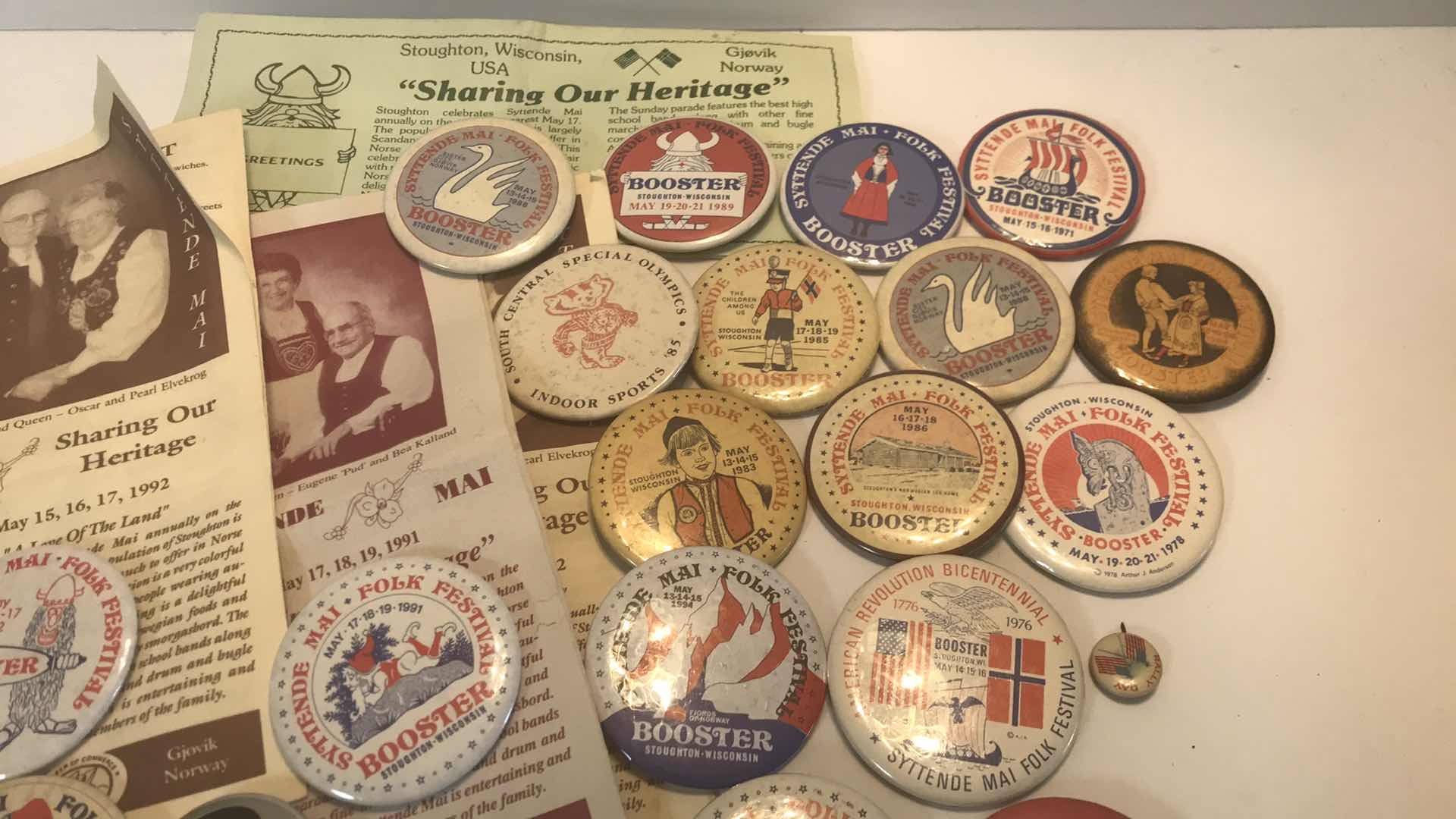 Photo 1 of VINTAGE PINS 