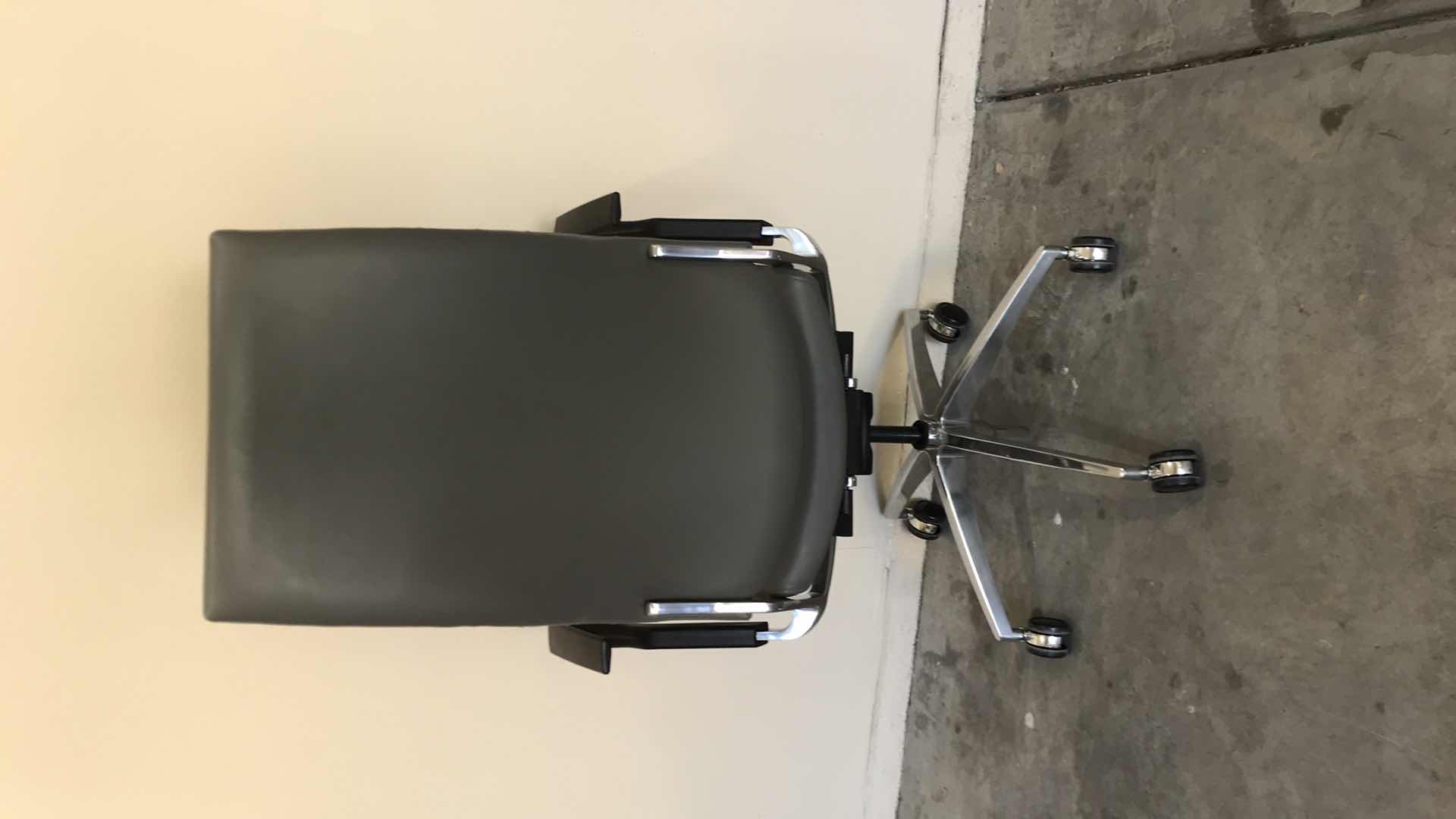 Photo 1 of CONFERENCE CHAIR 9 TO 5 COSMO UPHOLSTERED POLYESTER TILT GREY - MORE OF THIS COLLECTION IN AUCTION 