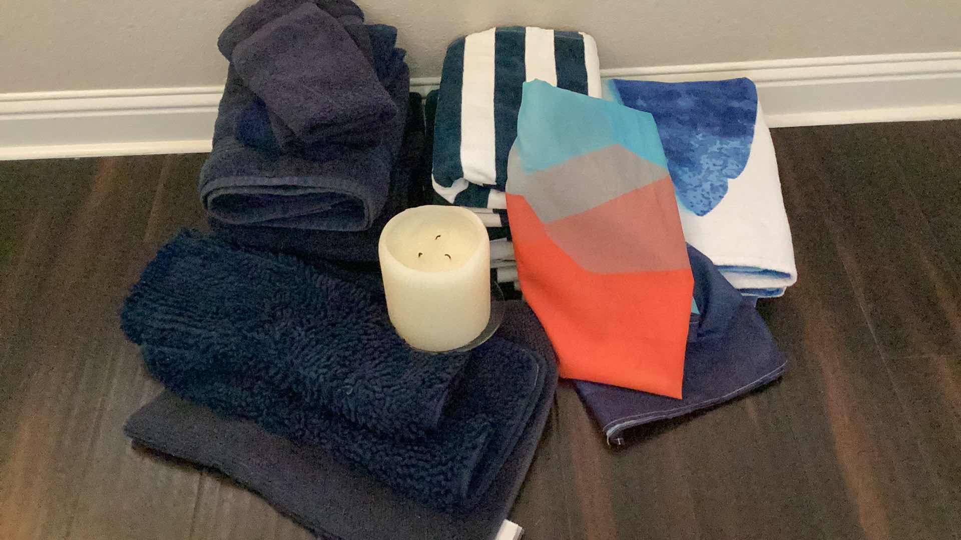 Photo 1 of BATHROOM DECOR , TOWELS, RUGS , SHOWER CURTAIN AND MORE 