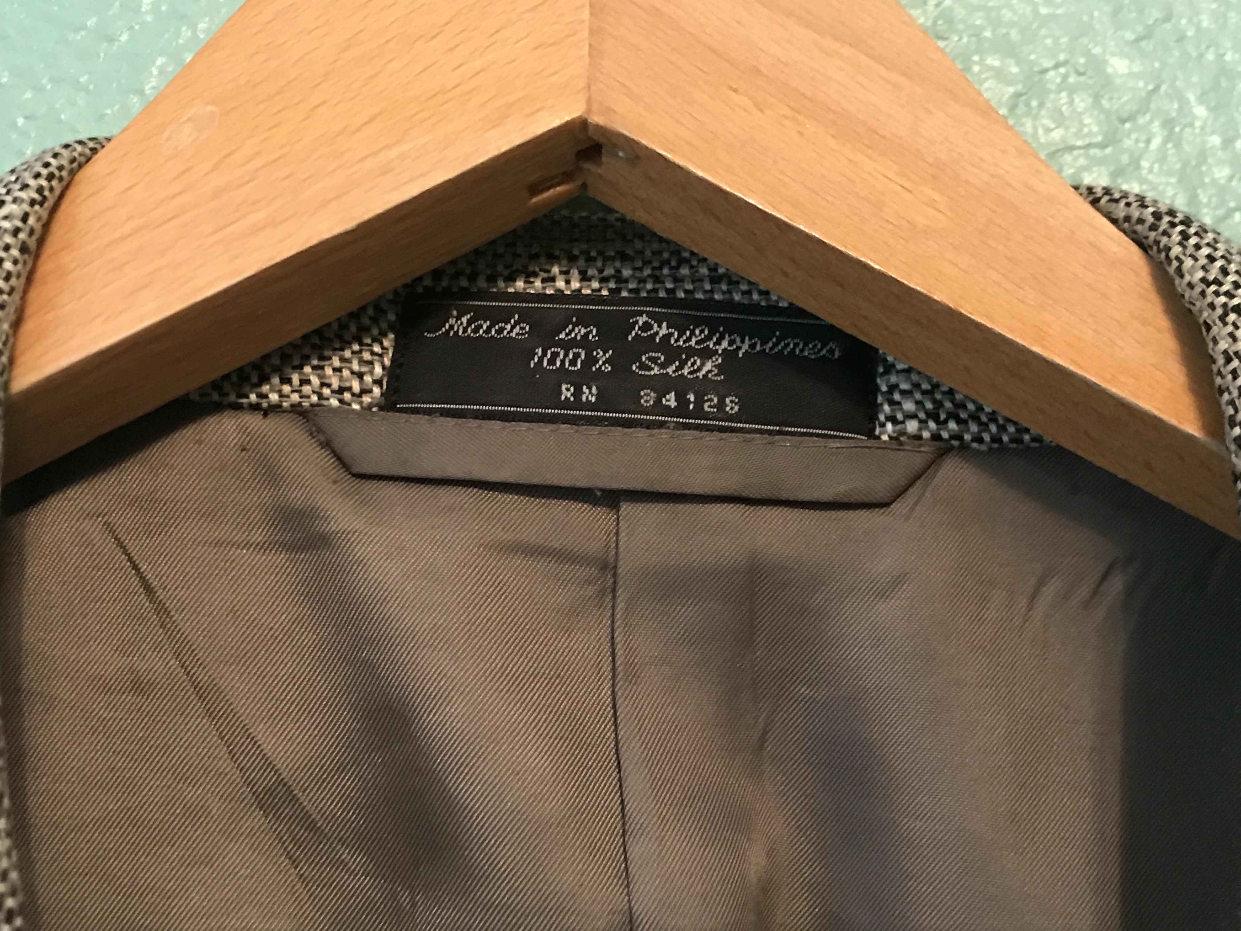 Photo 1 of 100% SILK MENS SUIT JACKET