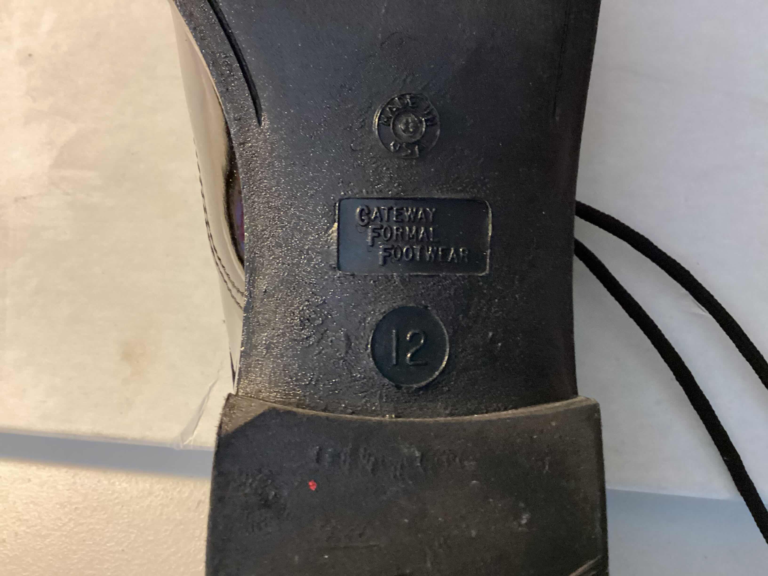 Photo 1 of GATEWAY FORMAL FOOTWEAR SIZE 12