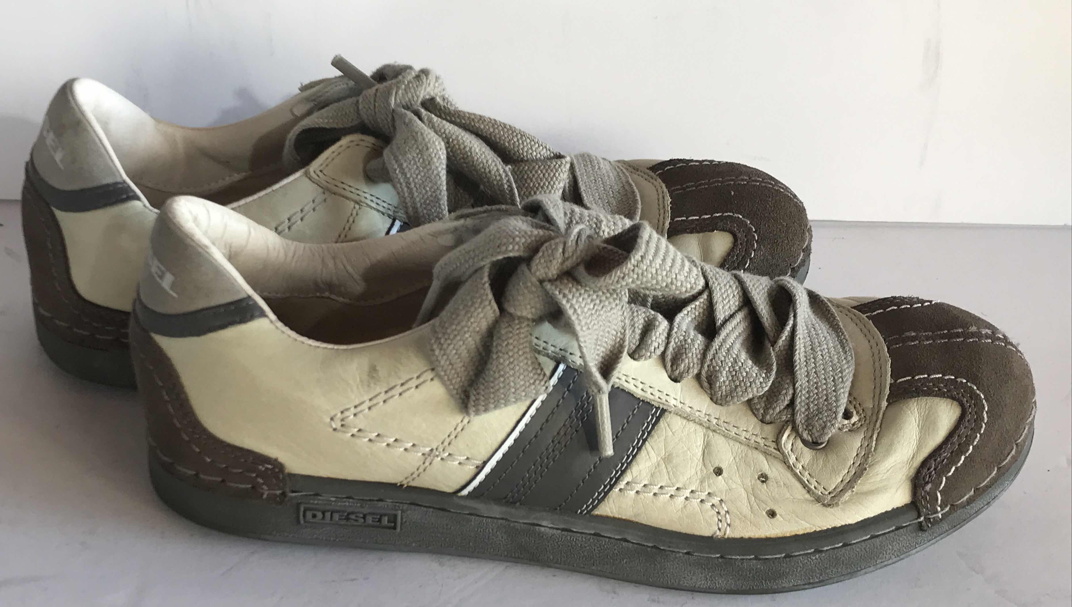 Photo 1 of DIESEL MENS LOW TOP LEATHER SNEAKERS SIZE 11