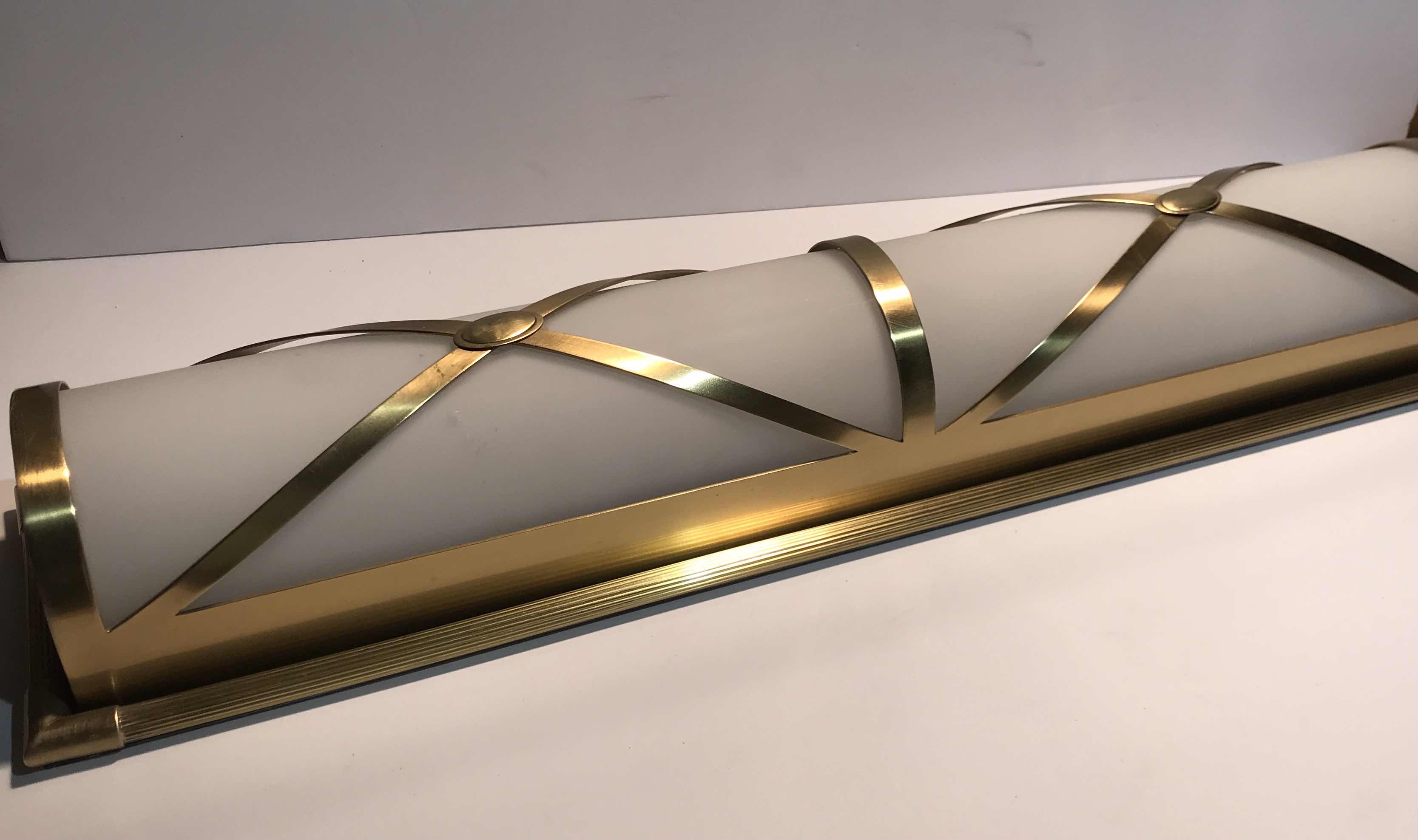 Photo 1 of CHASE COLLECTION DOUBLE SHADE BATH LIGHTING BY ROBERT ABBEY L 26”