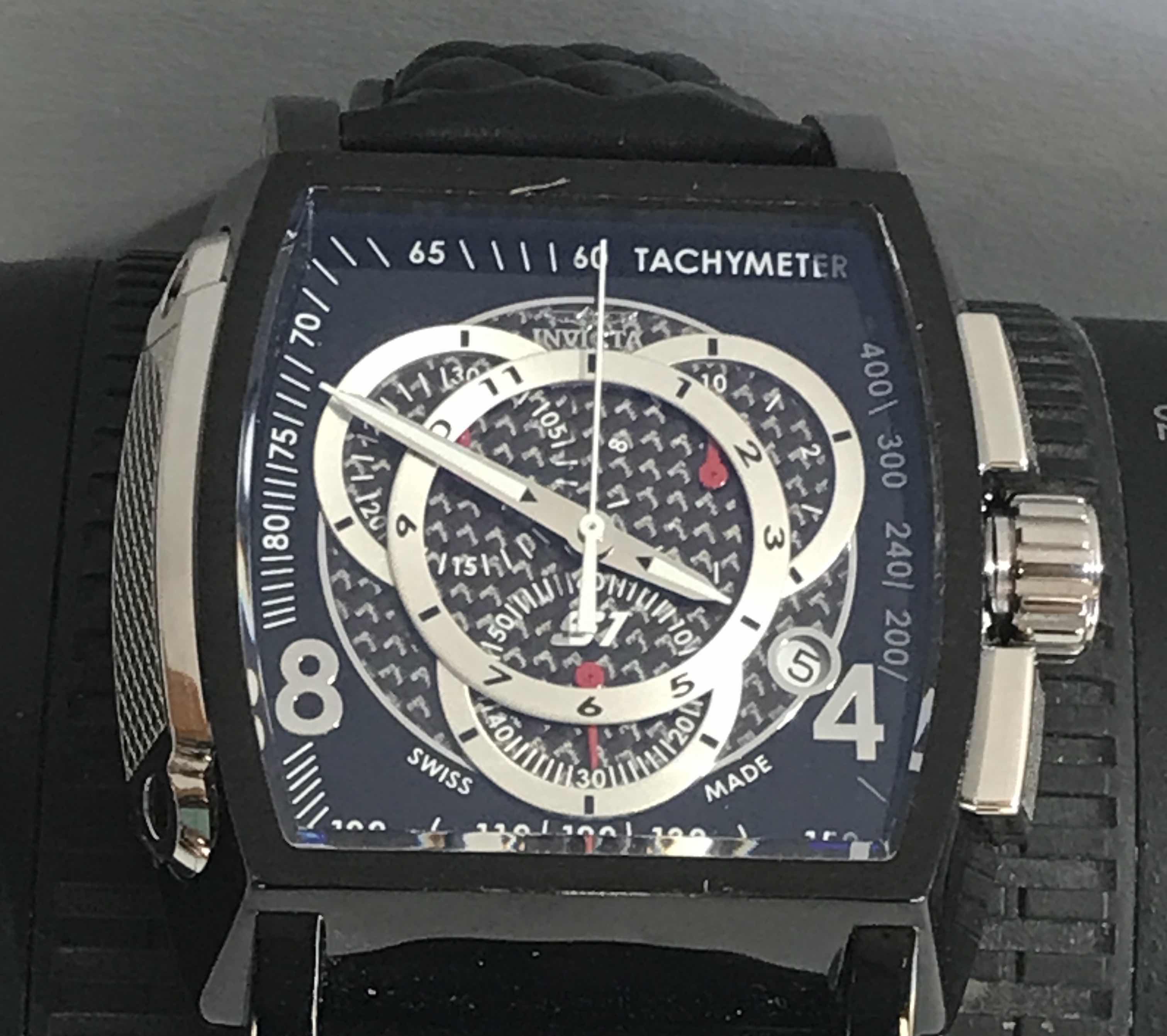 Photo 1 of INVICTA MENS 5401 BLACK DIAL CHRONOGRAPH LEATHER STRAP WATCH