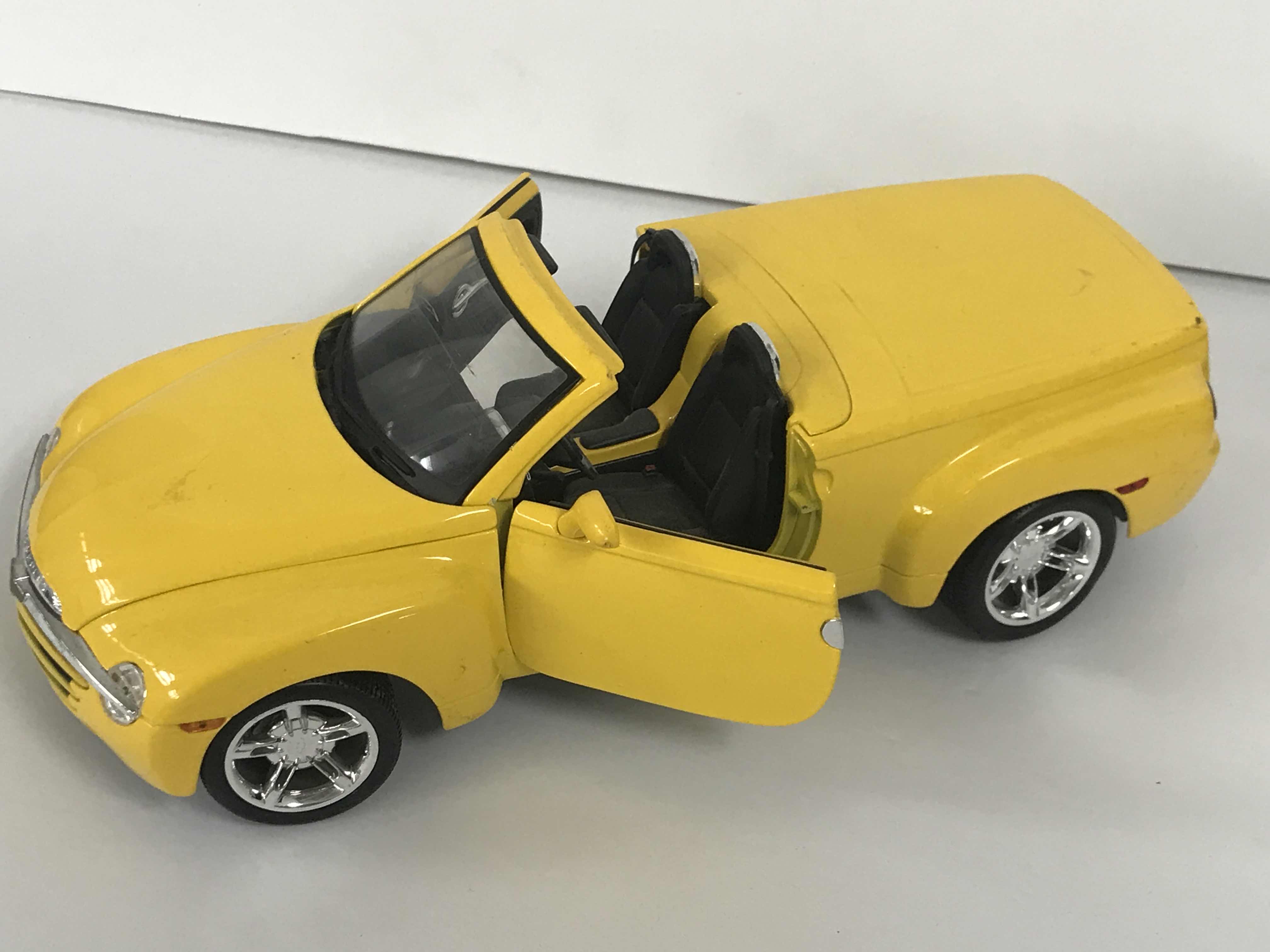 Photo 1 of CORVETTE C6 CHEVORLET 2004 AND 2005 CHEVORLET  SSR 15Th IN SERIES 2009