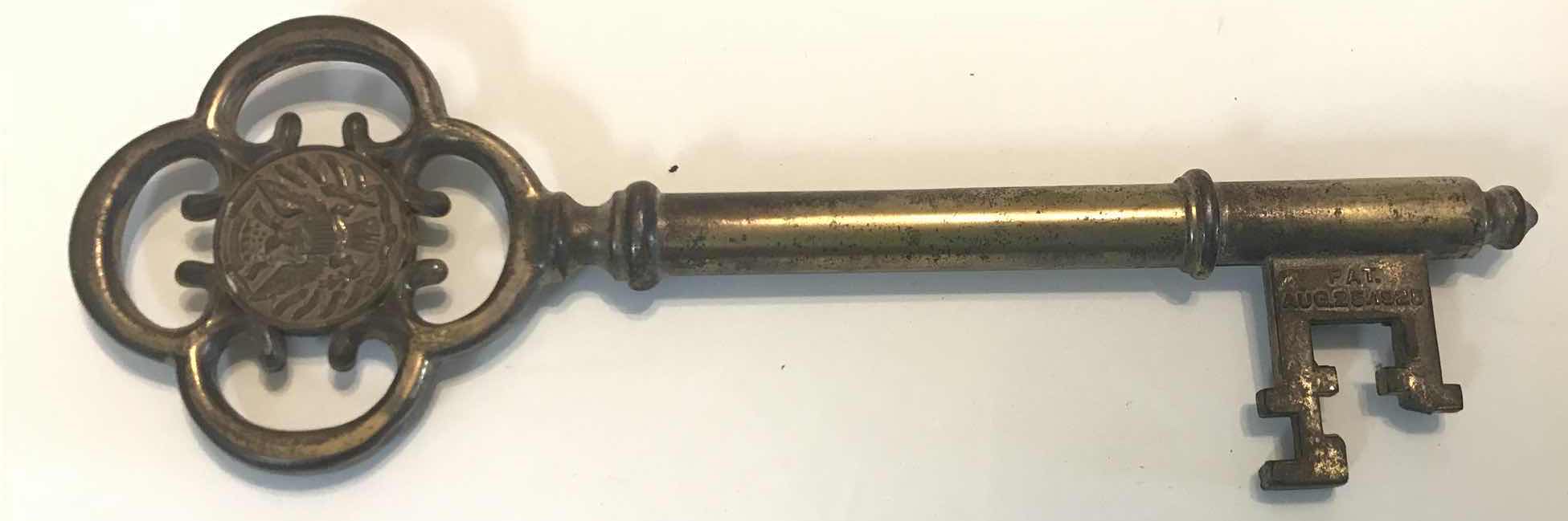 Photo 1 of VINTAGE KEY TO CITY OF LA SOUVENIR THERMOMETER