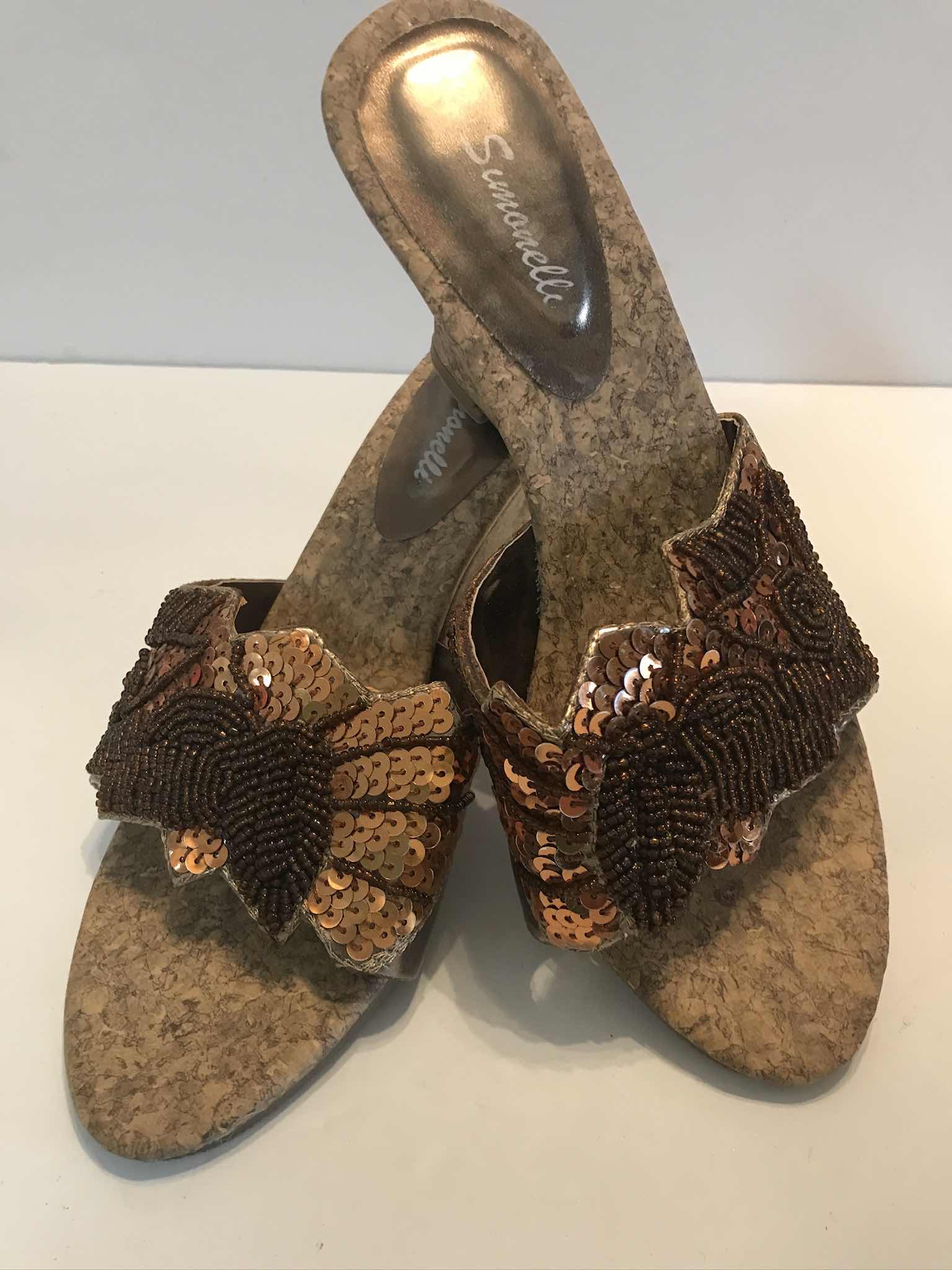 Photo 1 of VINTAGE DESIGNER SIMONELL WOMENS BEADED HEELS SIZE 6