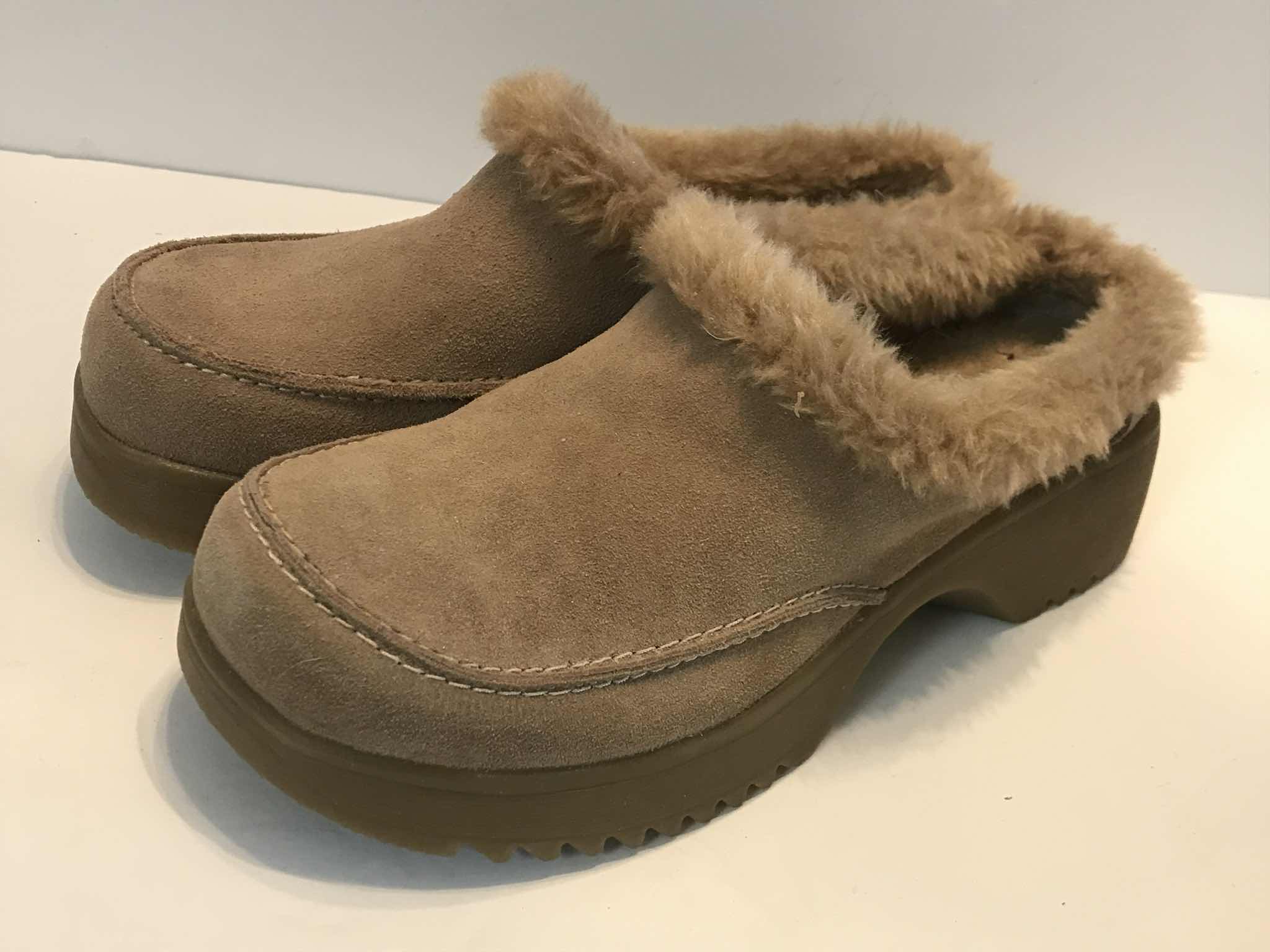 Photo 1 of NEW WOMENS LOWER EAST SIDE LEATHER MULES - SIZE 6