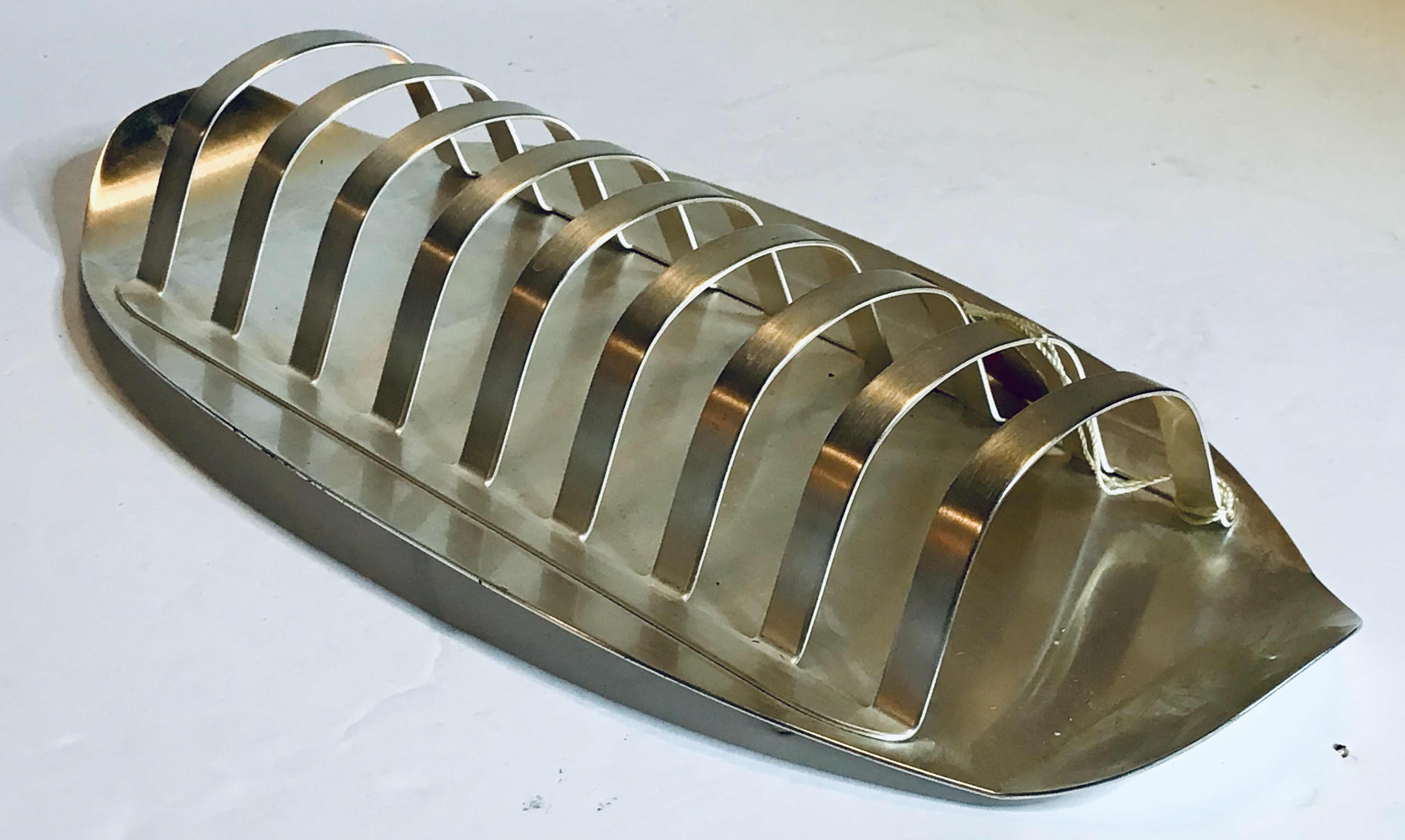 Photo 3 of MCM VINTAGE WMF WERT BESTÄNDIG FORM VOLLENDER GERMAN TOAST RACK NWT