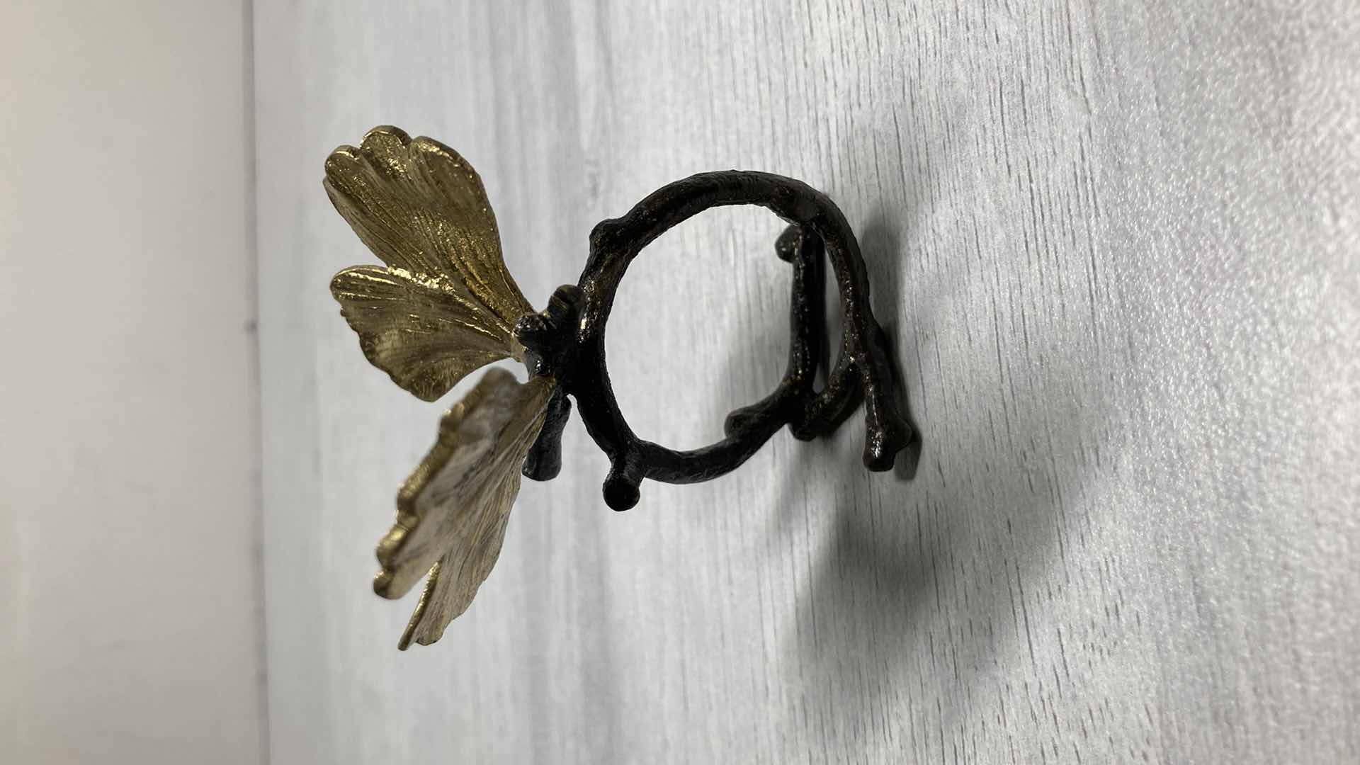 Photo 1 of NEW MICHAEL ARAM BUTTERFLY GINKGO NAPKIN HOLDERS (4)