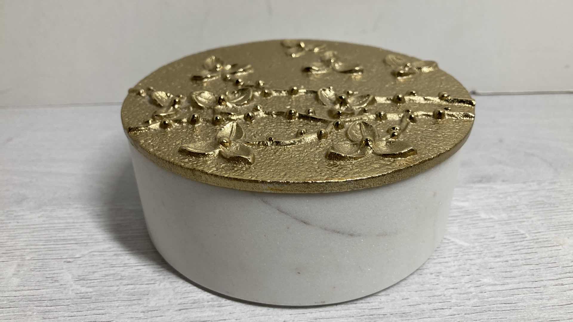 Photo 1 of MICHAEL ARAM BITTERSWEET TRINKET BOX 4.5” X 2”