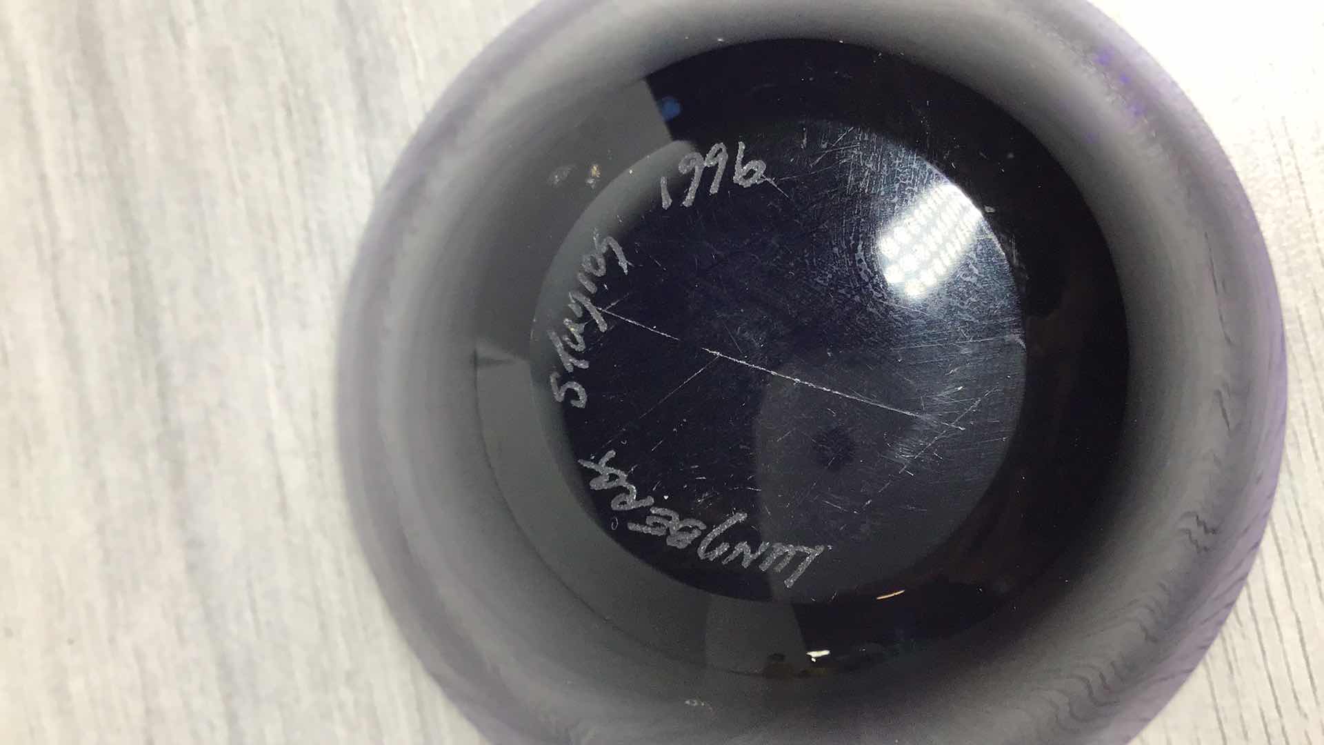 Photo 1 of LUNDBERG STUDIOS 1996 STARRY BLUE GLASS ART 4” X 1.5”