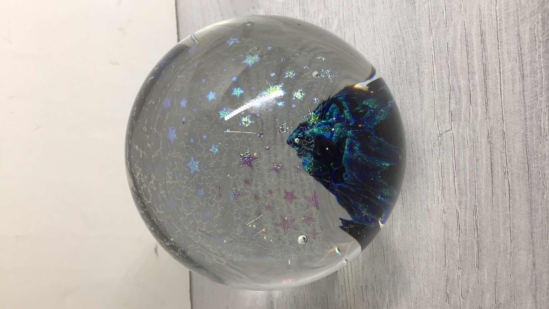 Photo 1 of STARRY MOUNTAIN BLOEN GLASS SPHERE ART SIGNED BY ARTIST 4” X H4.5”