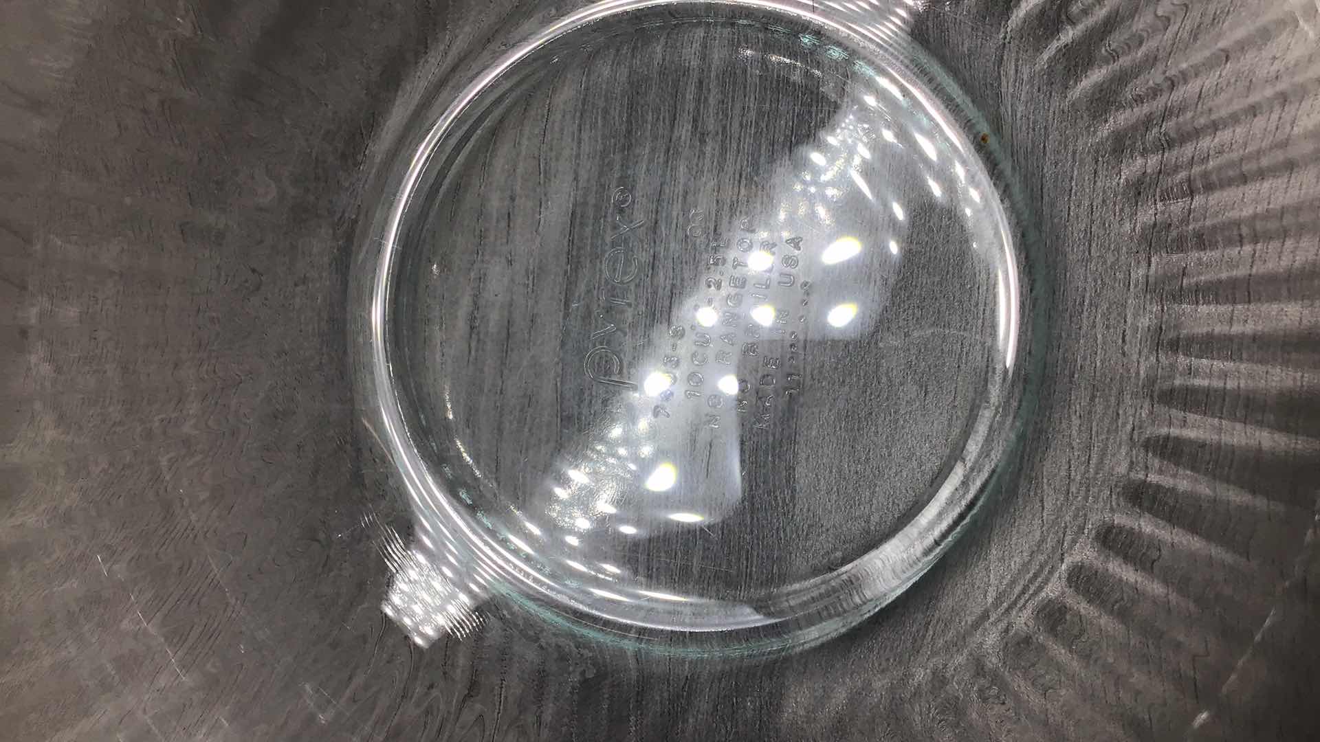 Photo 1 of PYREX 2.5L STORAGE/SERVING BOWL 7403-S