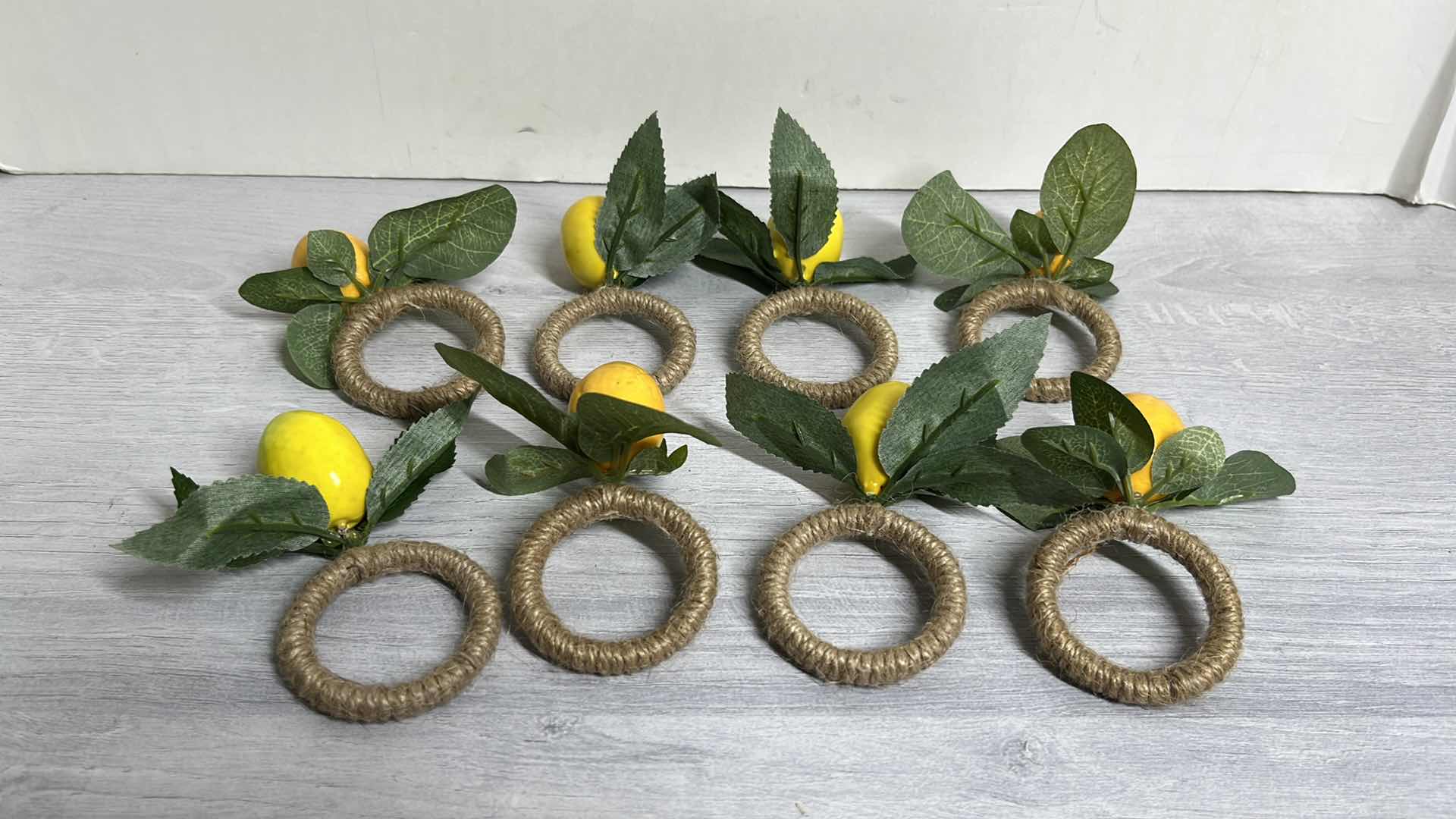 Photo 2 of LEMON NAPKIN RINGS (8)