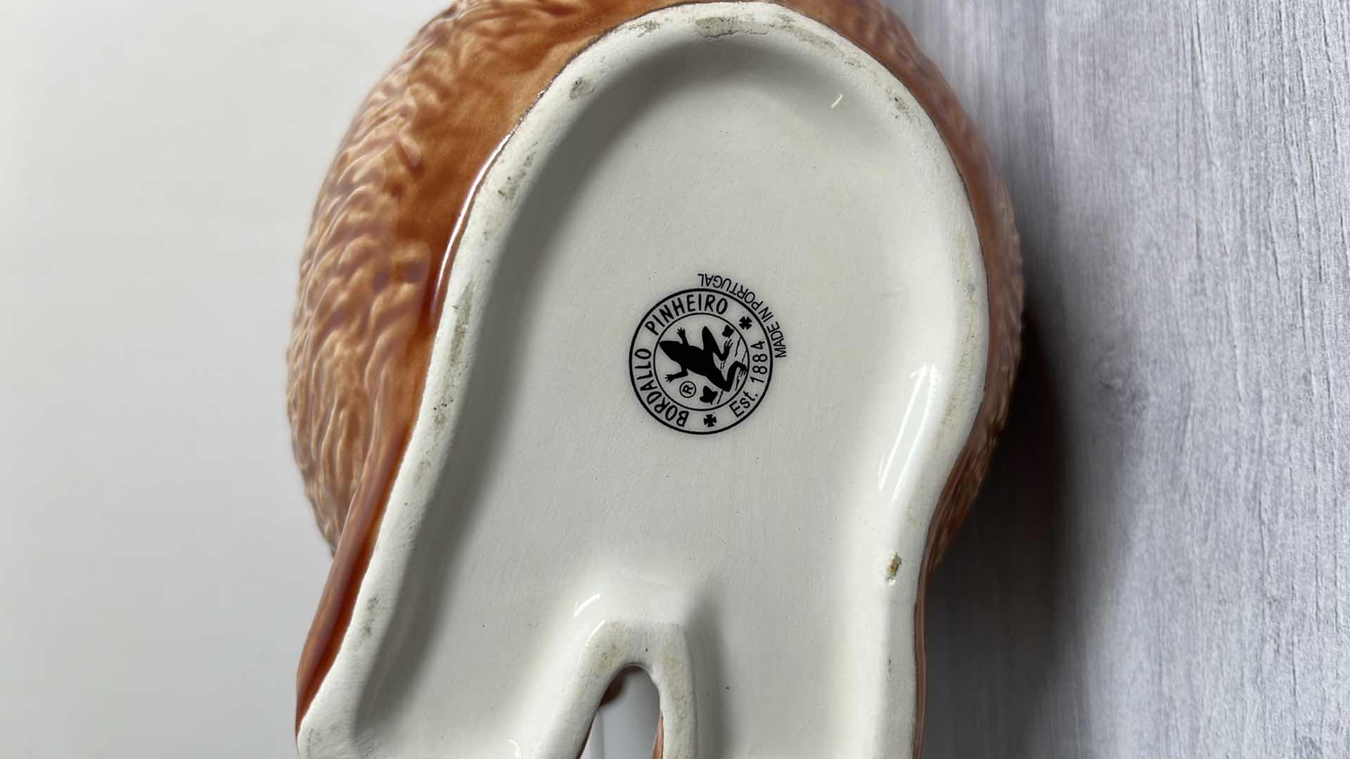 Photo 1 of BORDALLO PINHEIRO CERAMIC SQUIRREL PITCHER MADE IN PORTUGAL 4.5” X 9.75” H10.25”