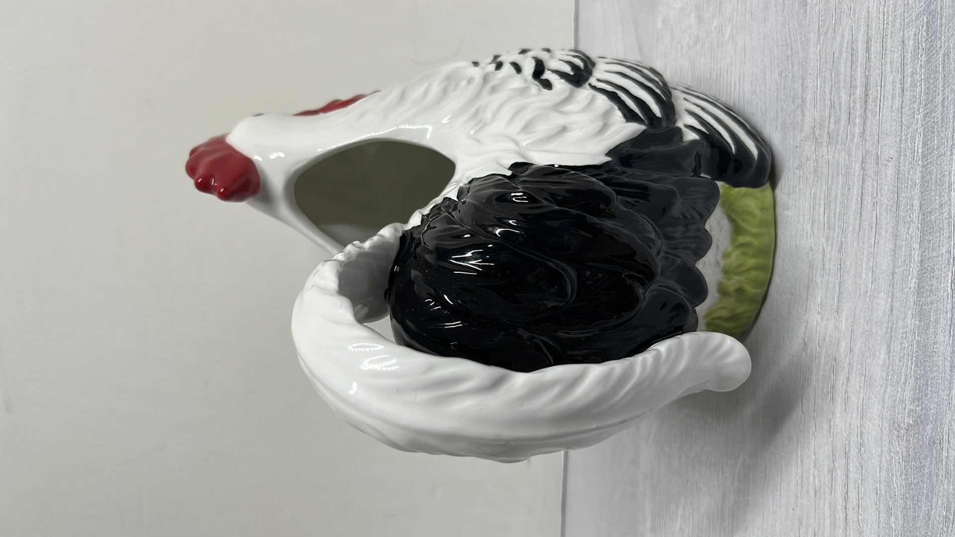 Photo 1 of SUR LA TABLE ROOSTER 1.22L PITCHER #6736938